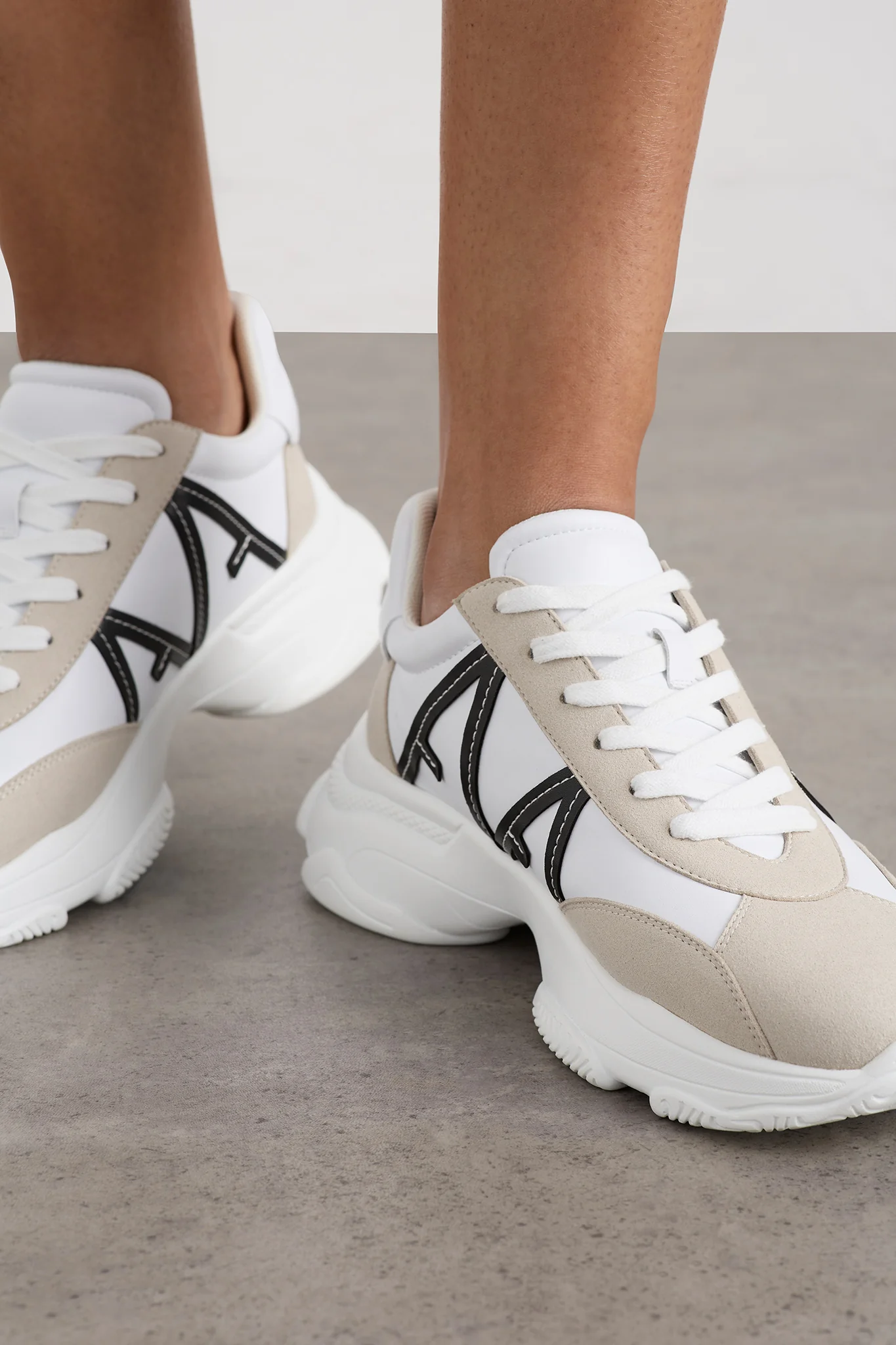 A.A Logo Sneaker 957 - Image 4