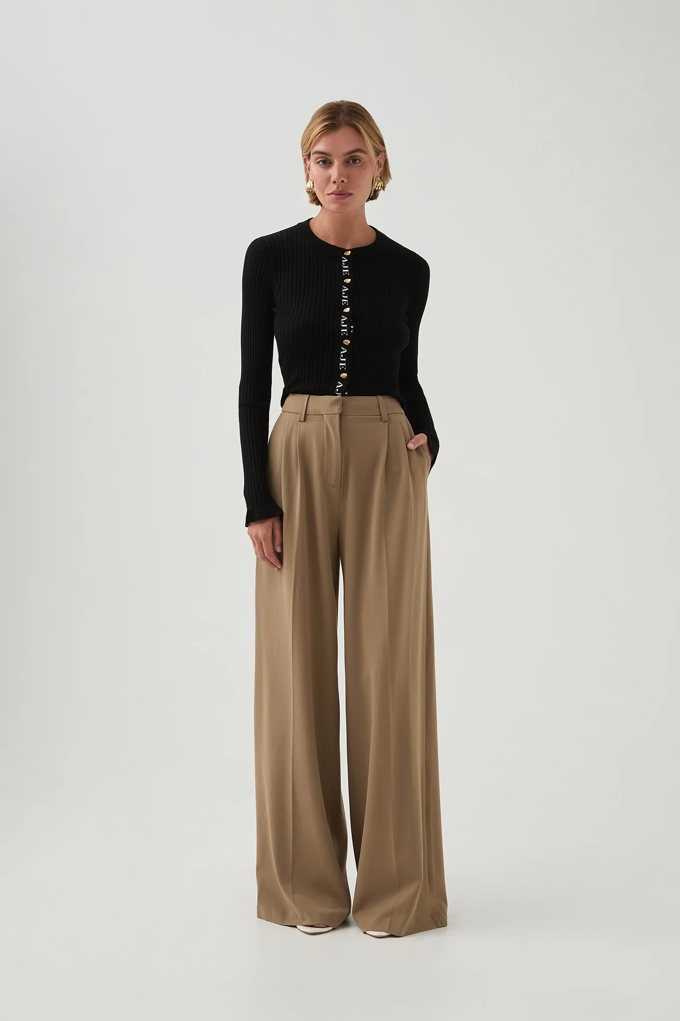 Alchemy Knit Cardigan - Image 3
