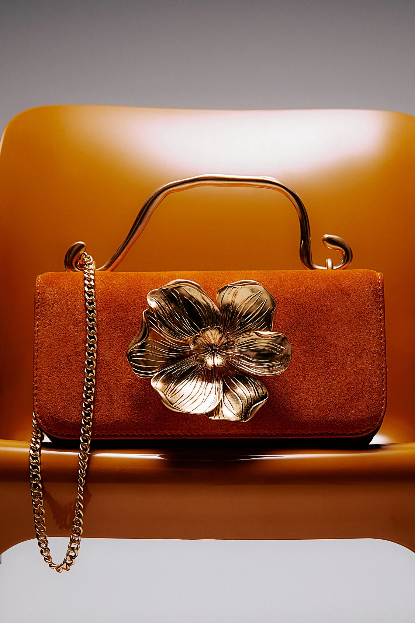 Alessia Flower Clutch - Image 3