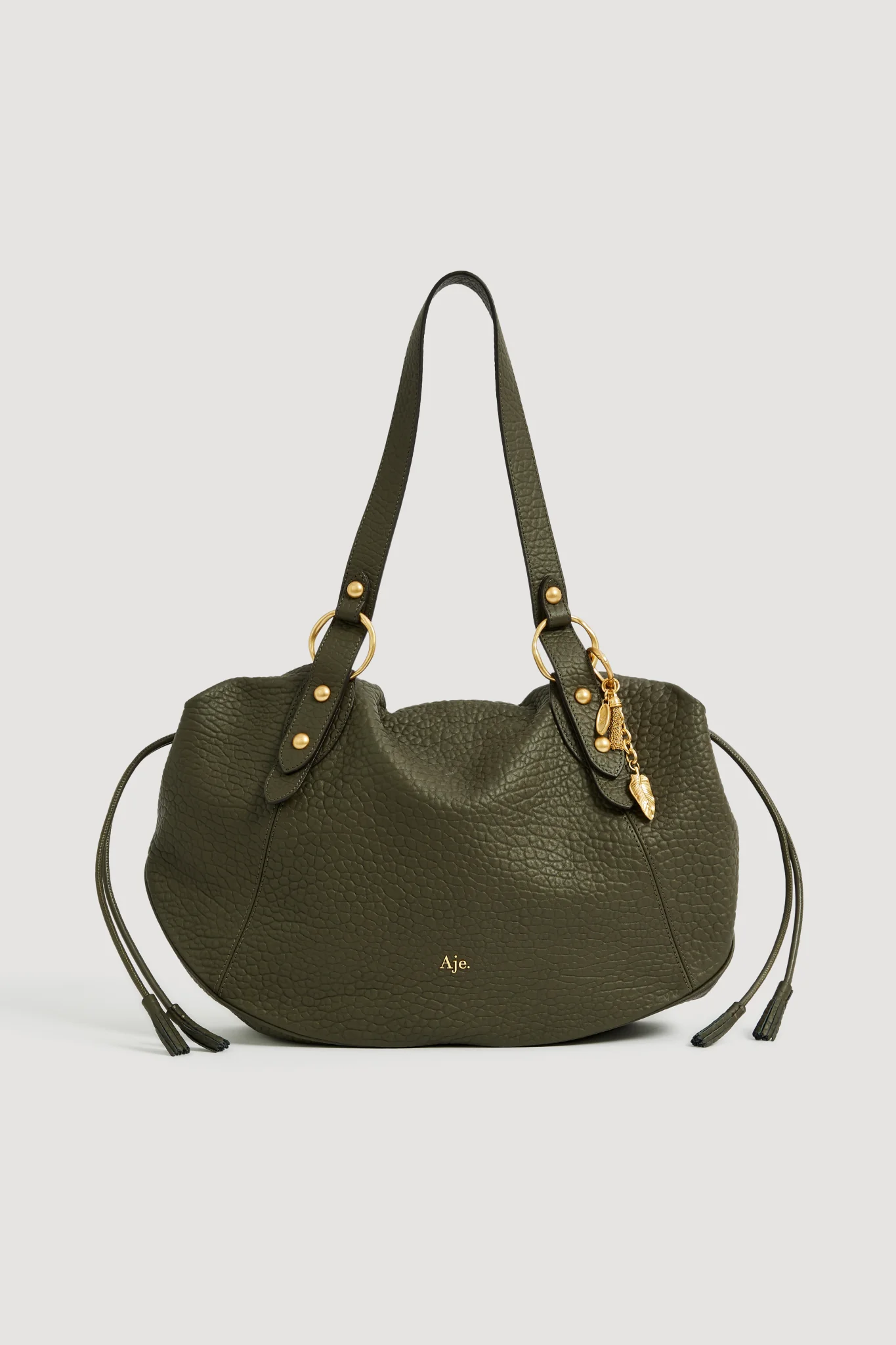 Alive Gathered Shopper