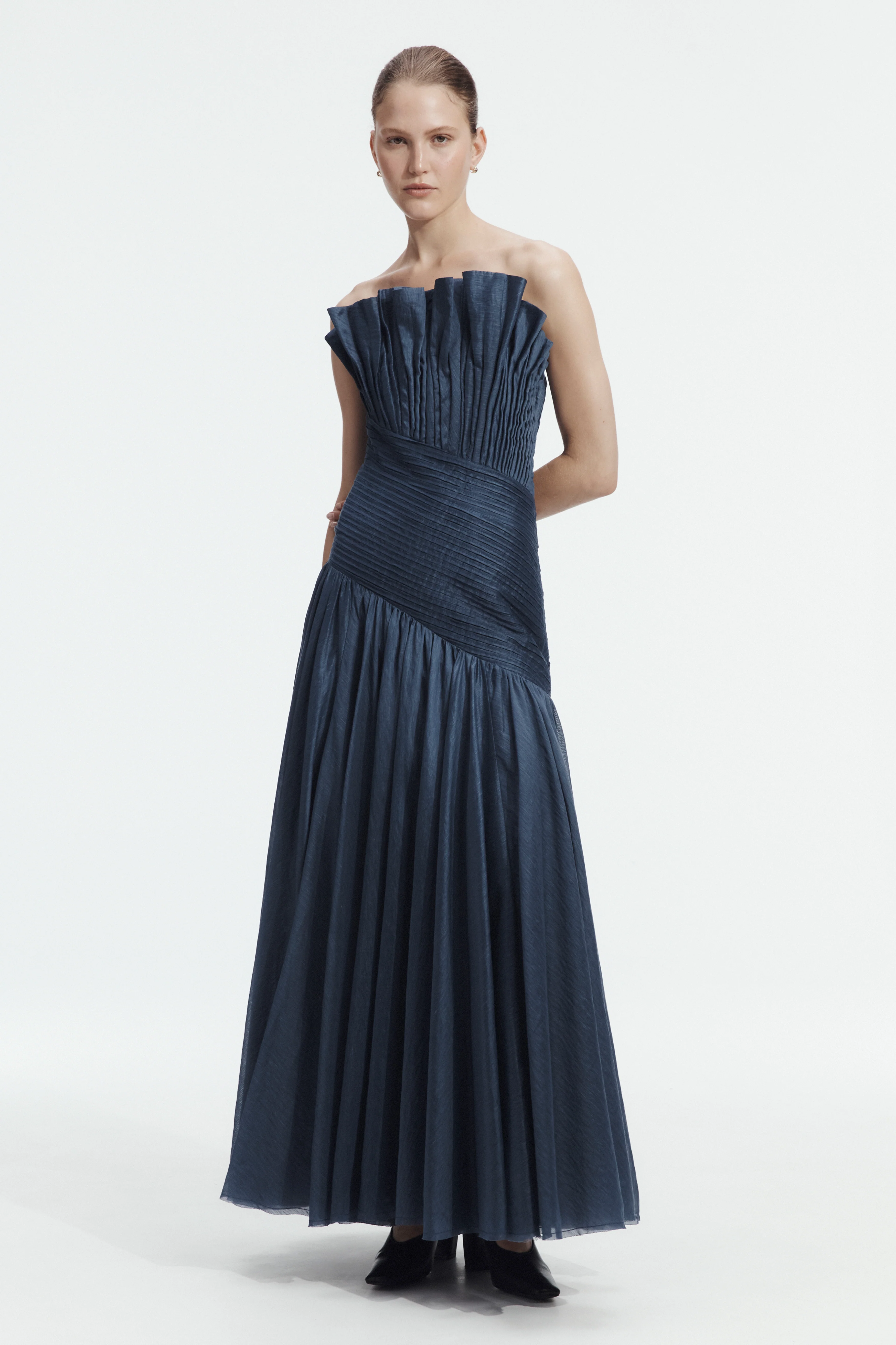 Aquiline Gown