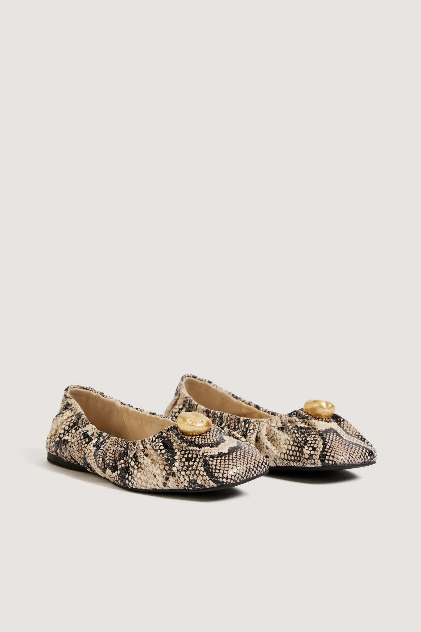 Carmena Ruched Ballet Flat - Image 2