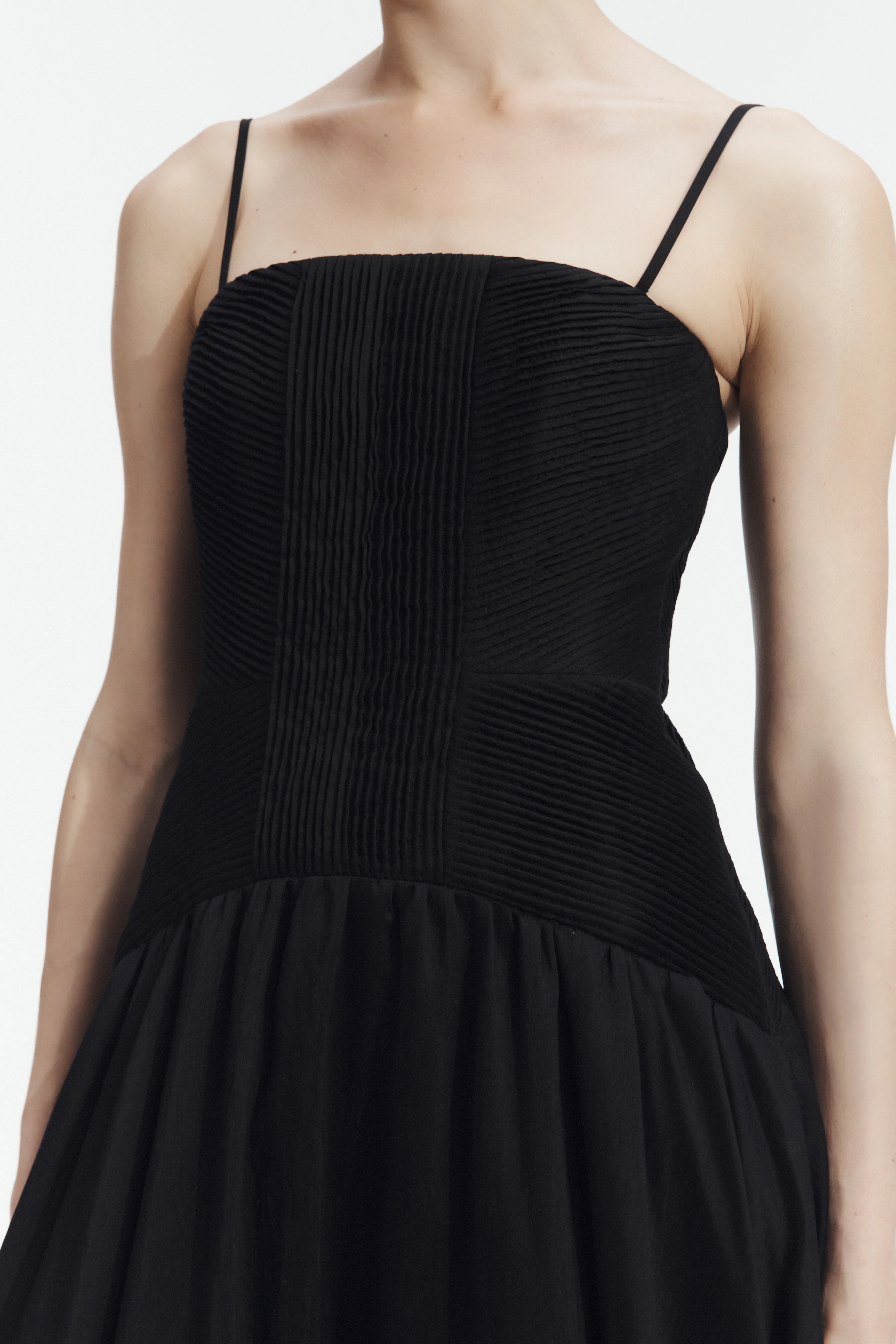 Contour Gown - Image 4