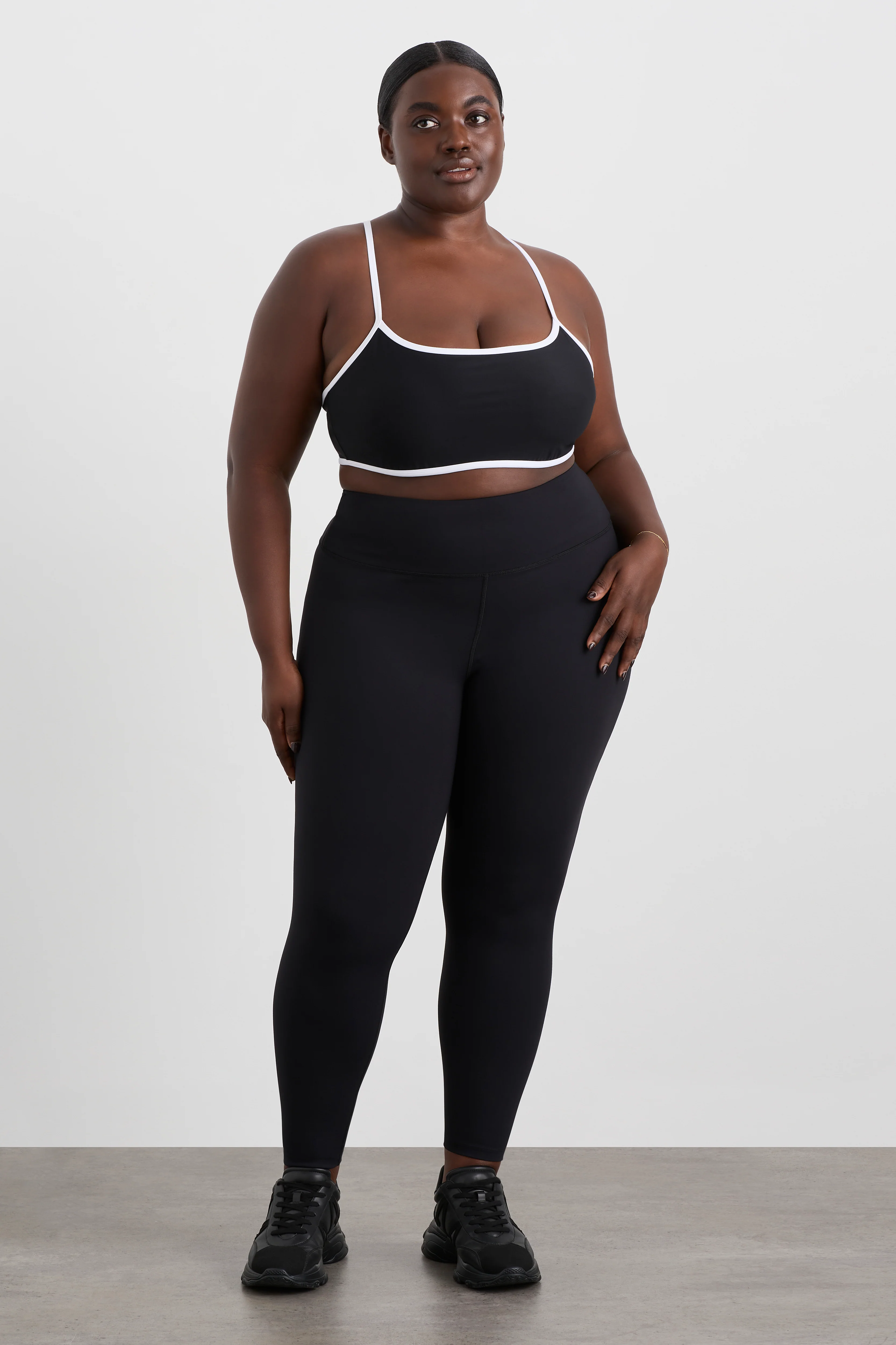 Contrast Bind Sports Bra 307 - Image 11