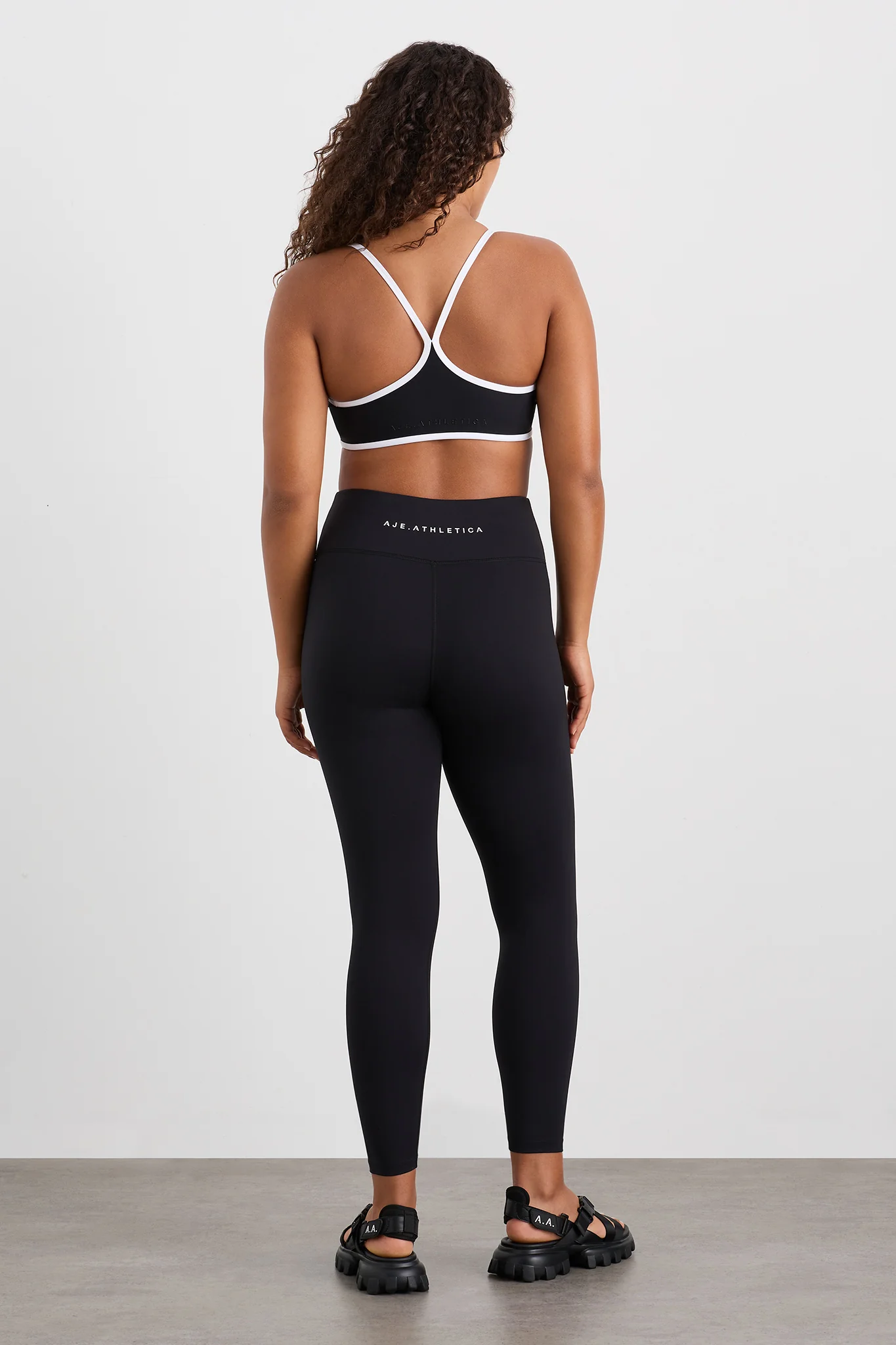 Contrast Bind Sports Bra 307 - Image 9