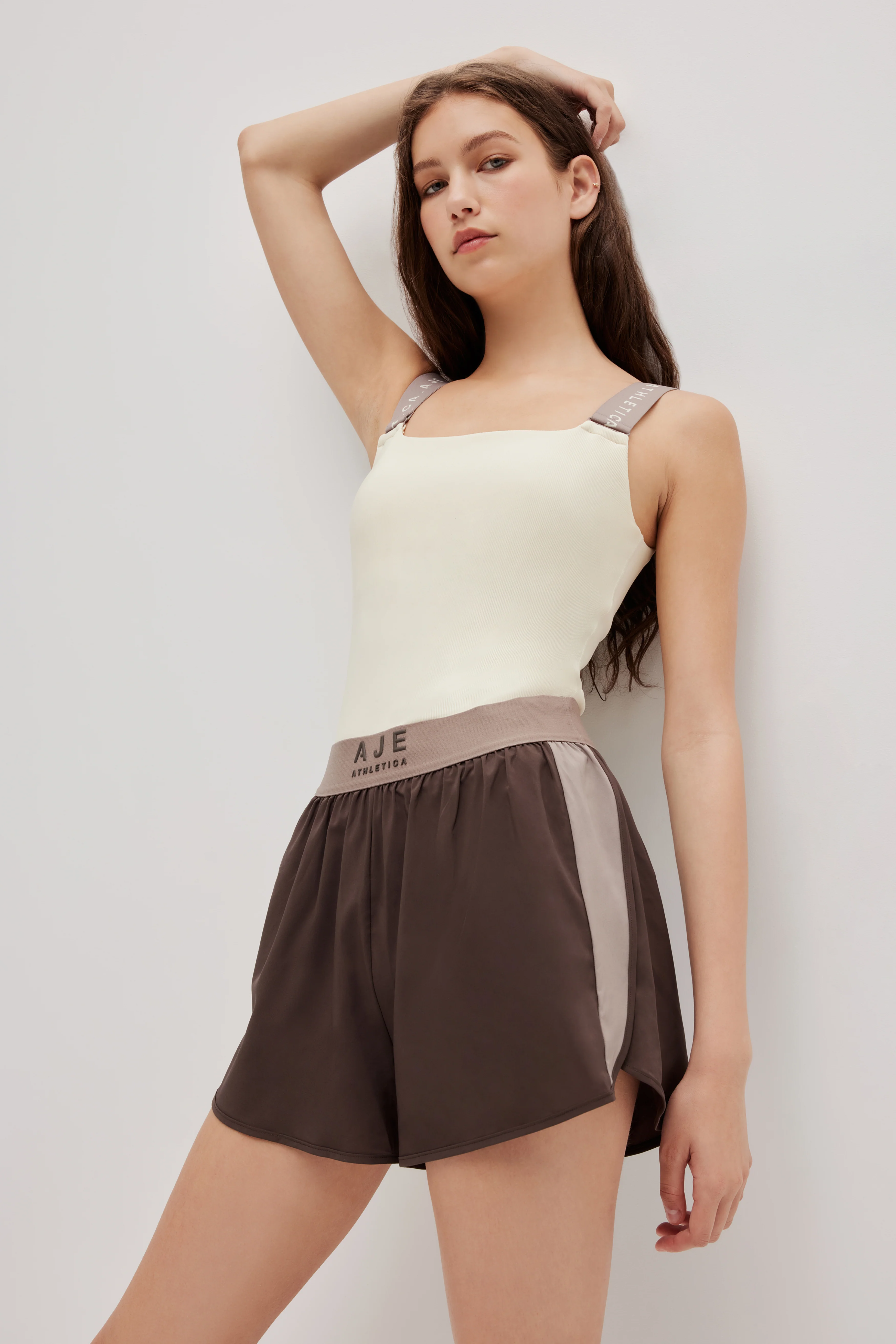 Contrast Running Short 643