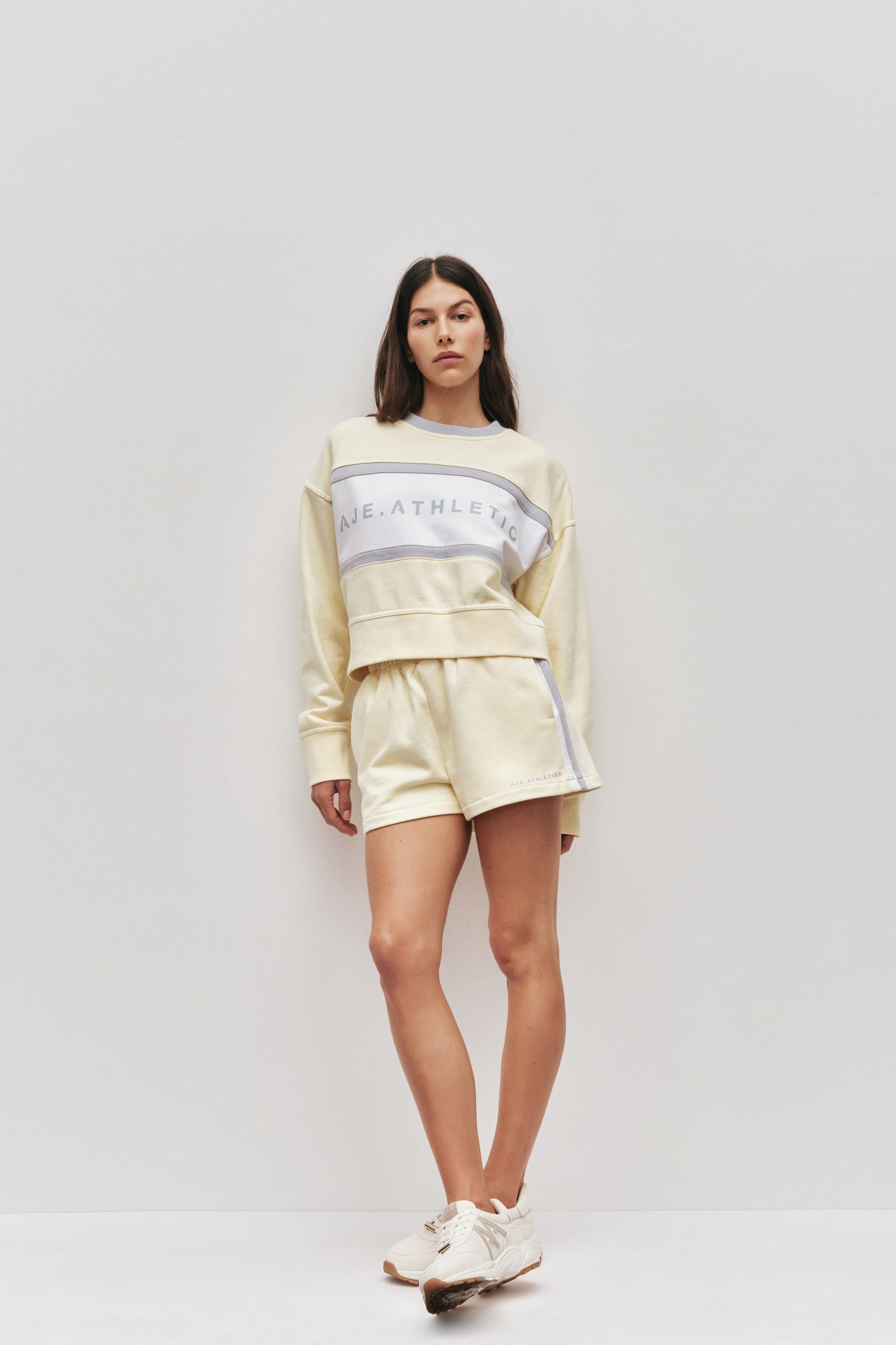 Cntrst Strpe Sweat Shorts 603 - Image 5