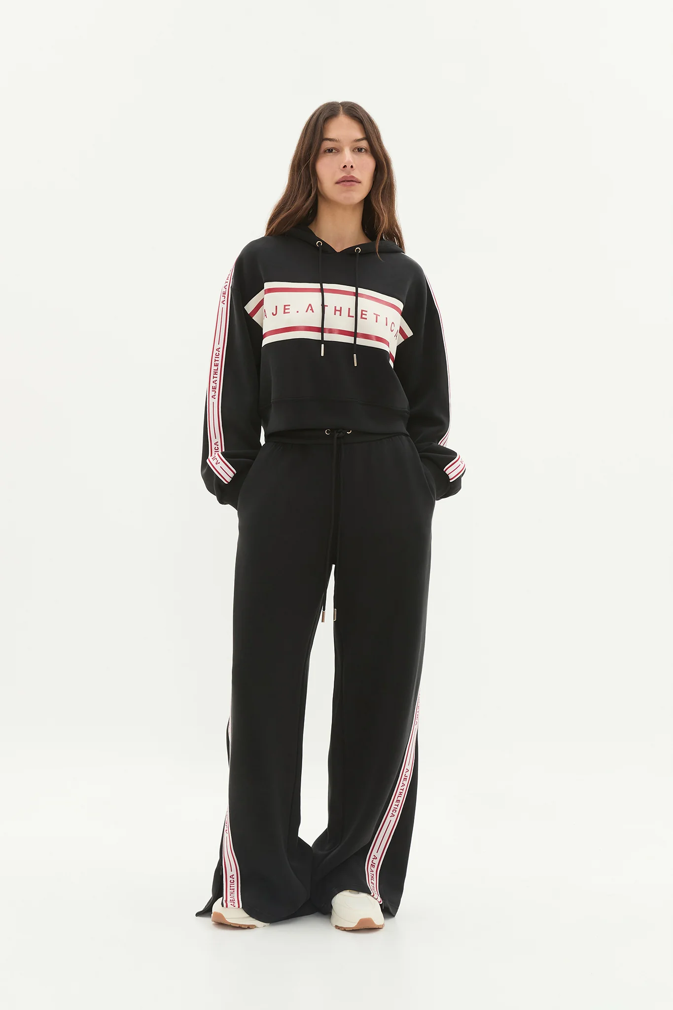Cropped Logotape Hoodie 405 - Image 3