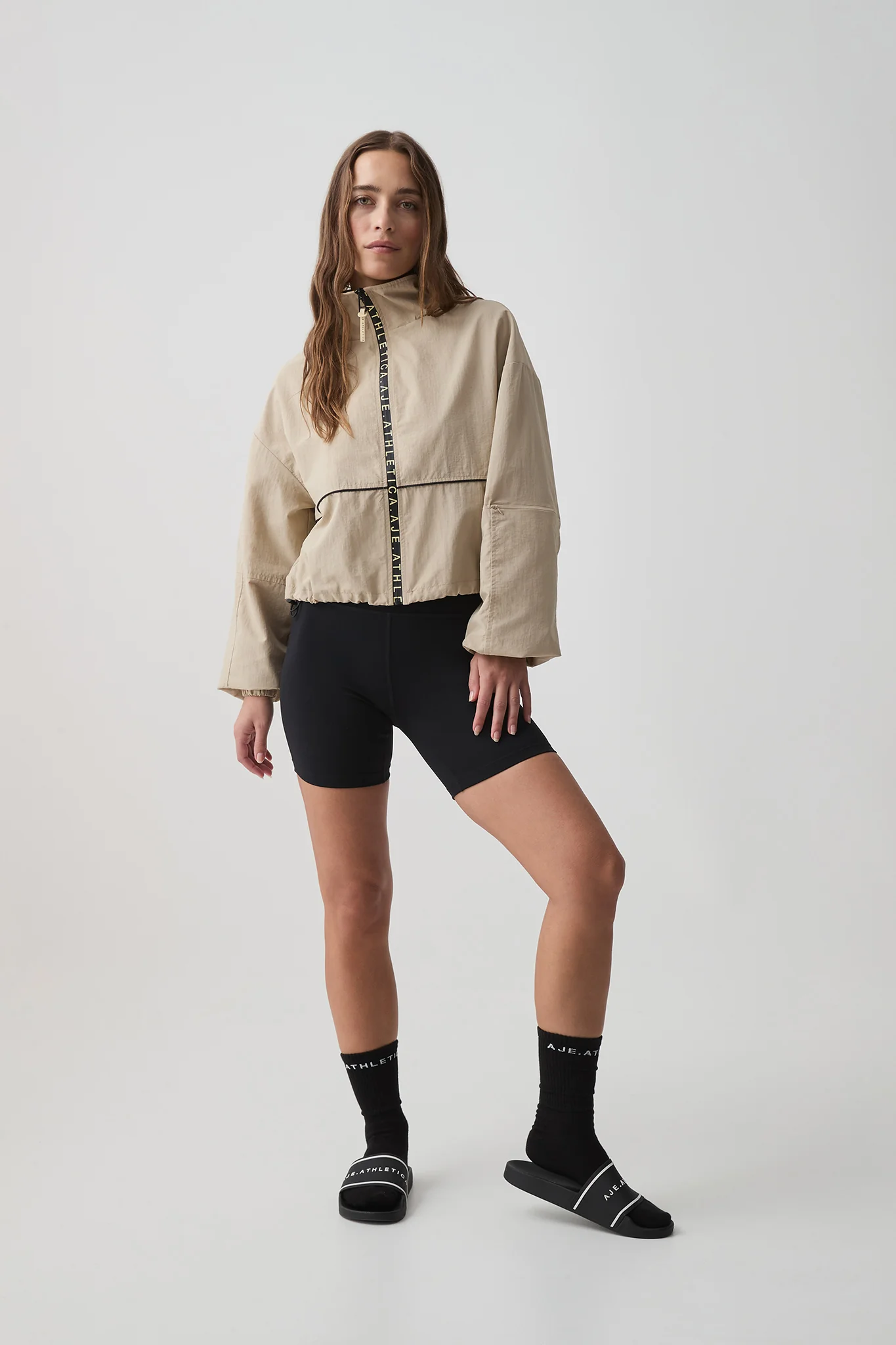Cropped Spray Jacket 745 - Image 3