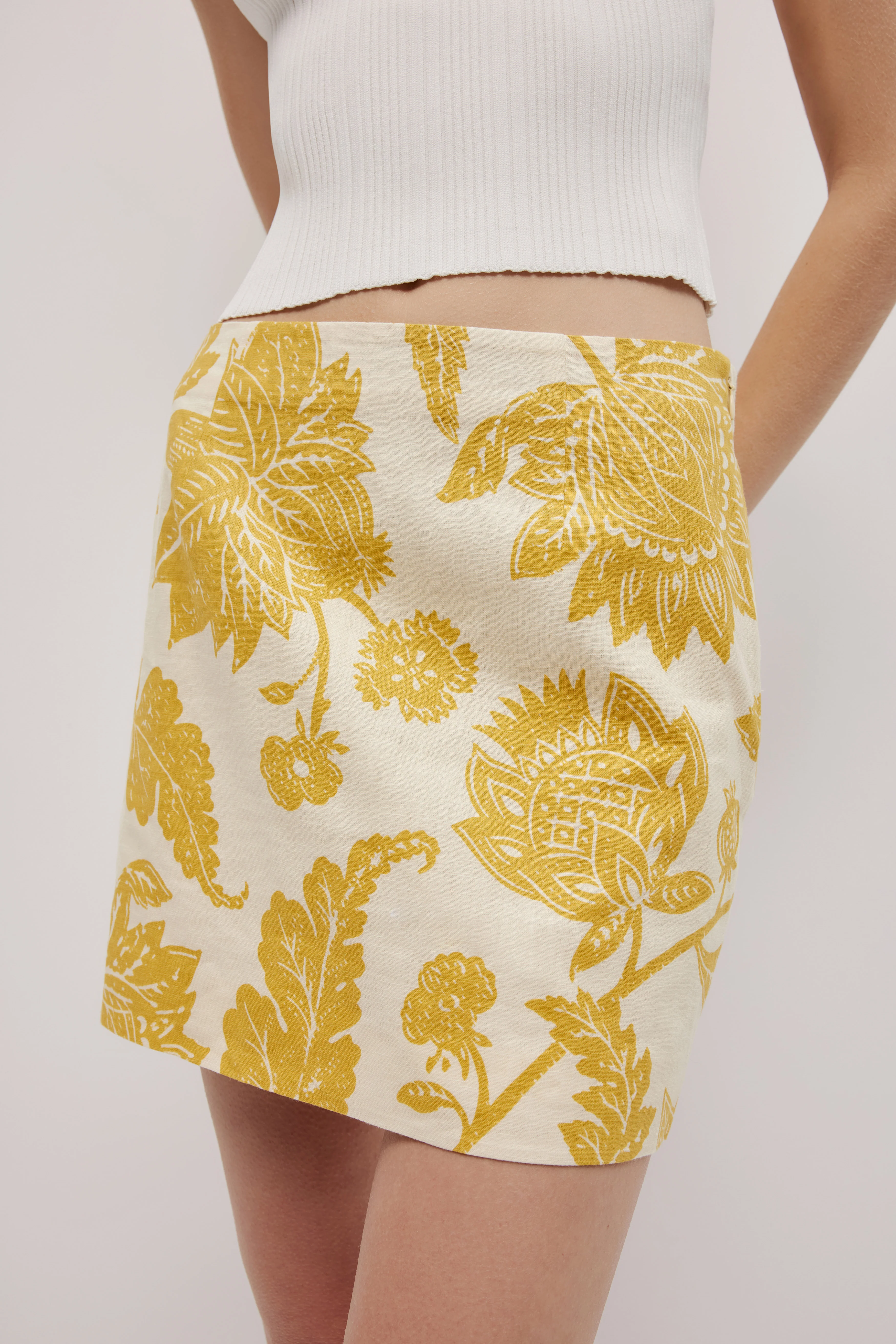 Elara Mini Skirt - Image 4