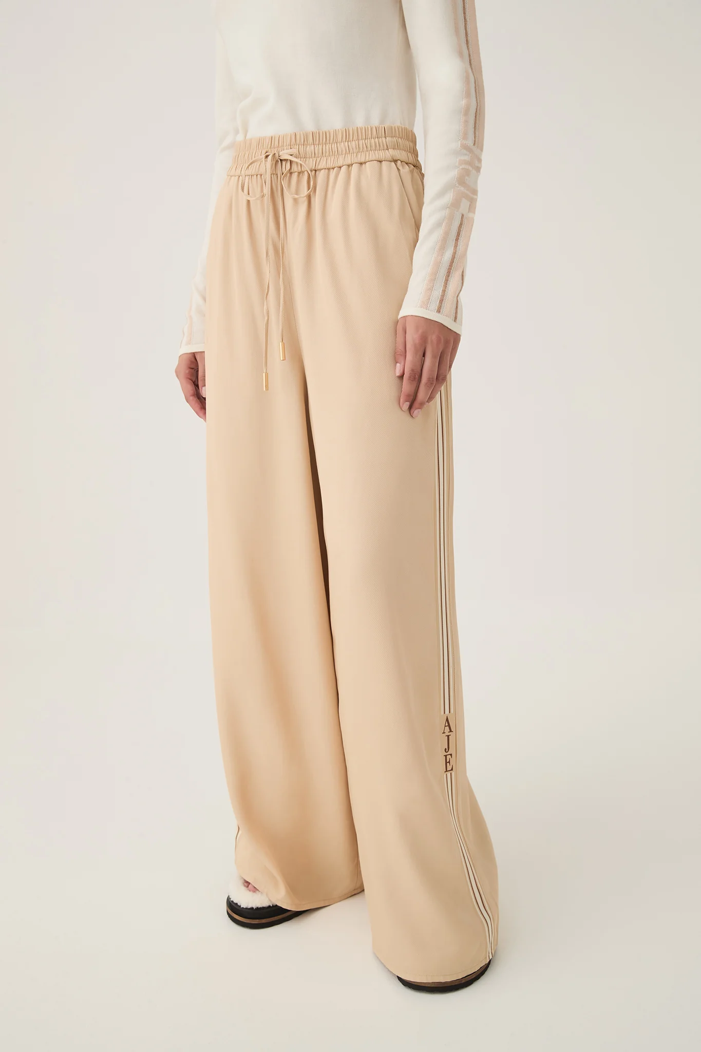 Enfilade Logo Pant - Image 4