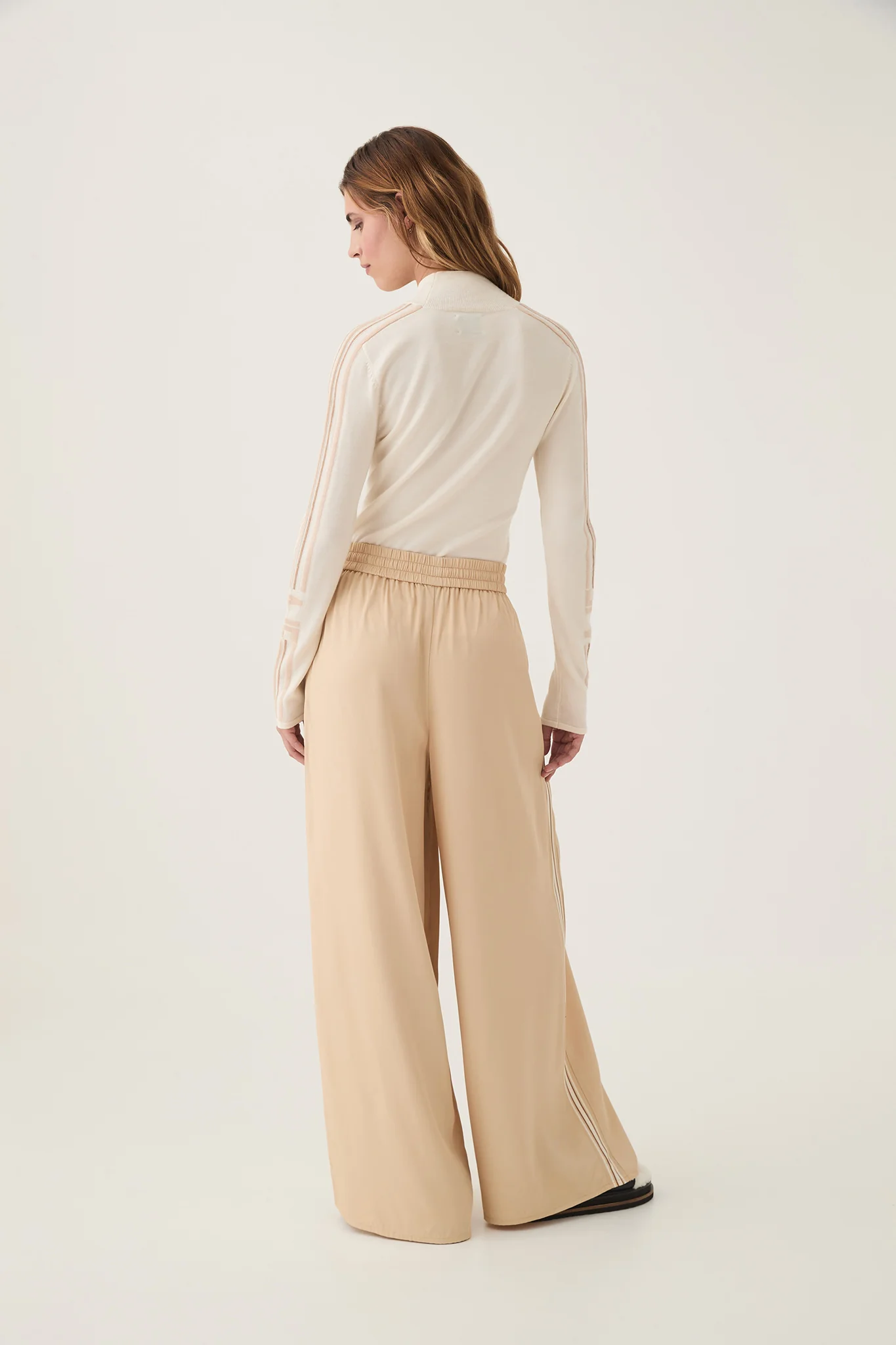 Enfilade Logo Pant - Image 6