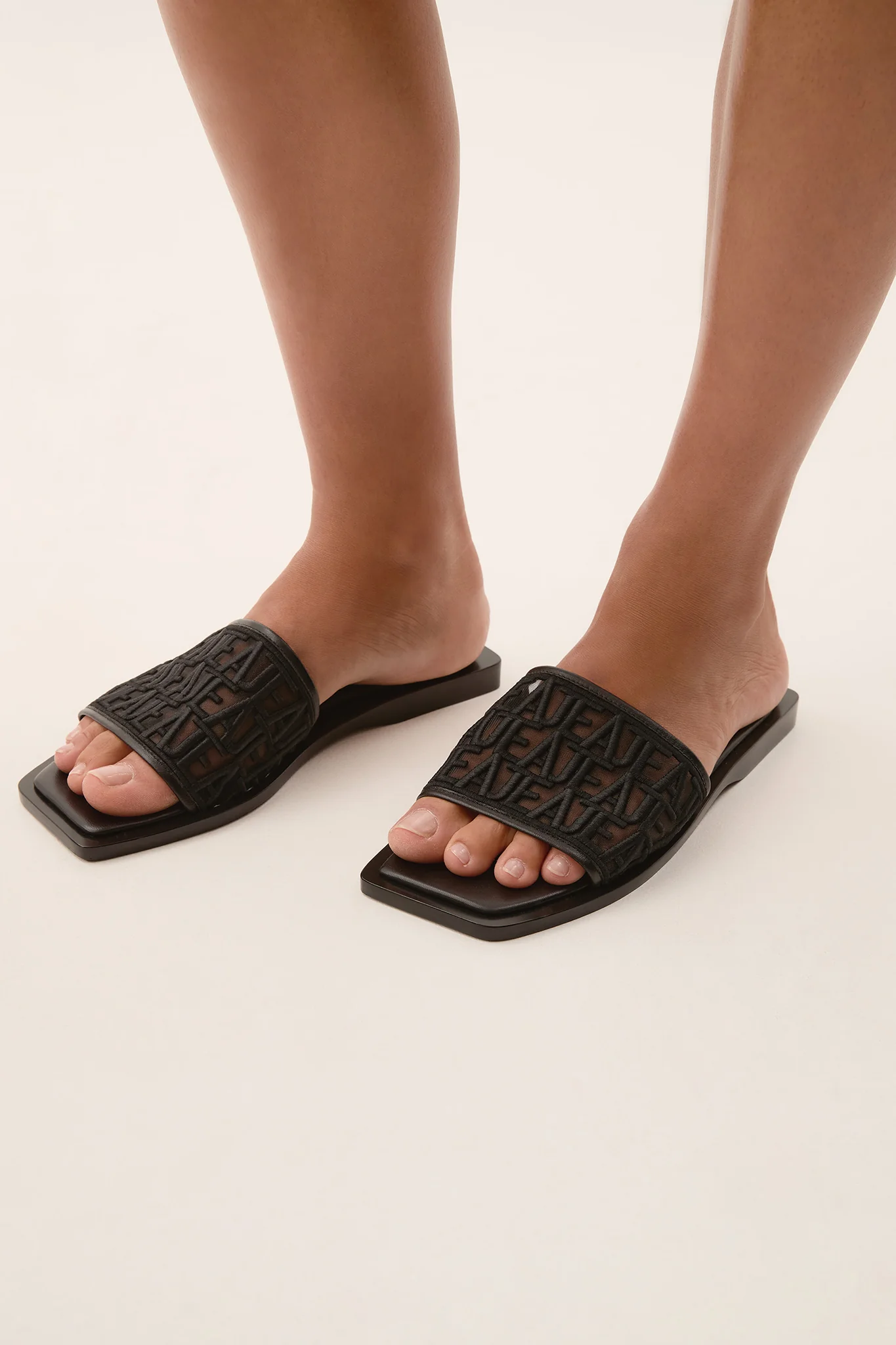 Esme Slide - Image 4