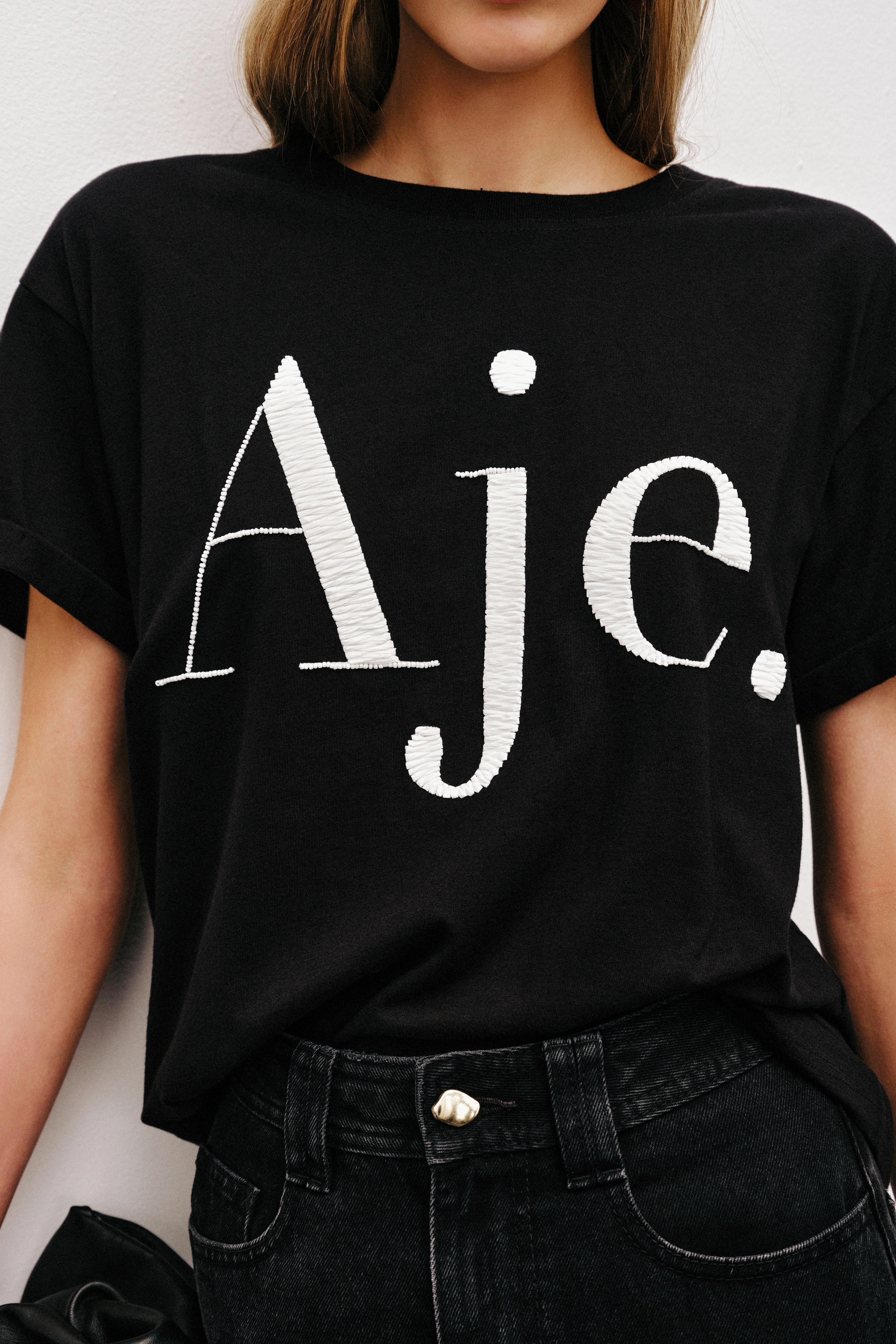 Evera Logo Heritage Tee - Image 4