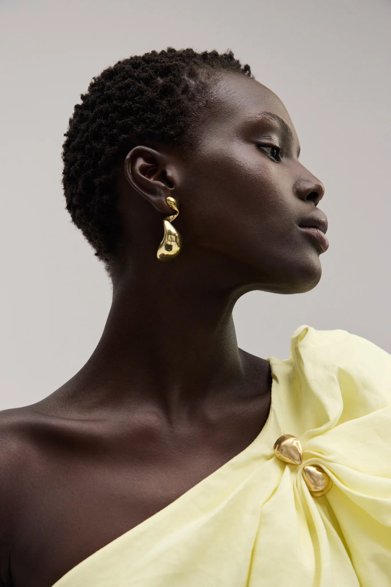 Form Earring - Image 3
