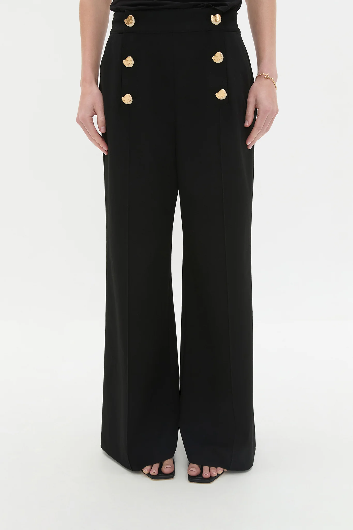 Gabrielle Pant - Image 4