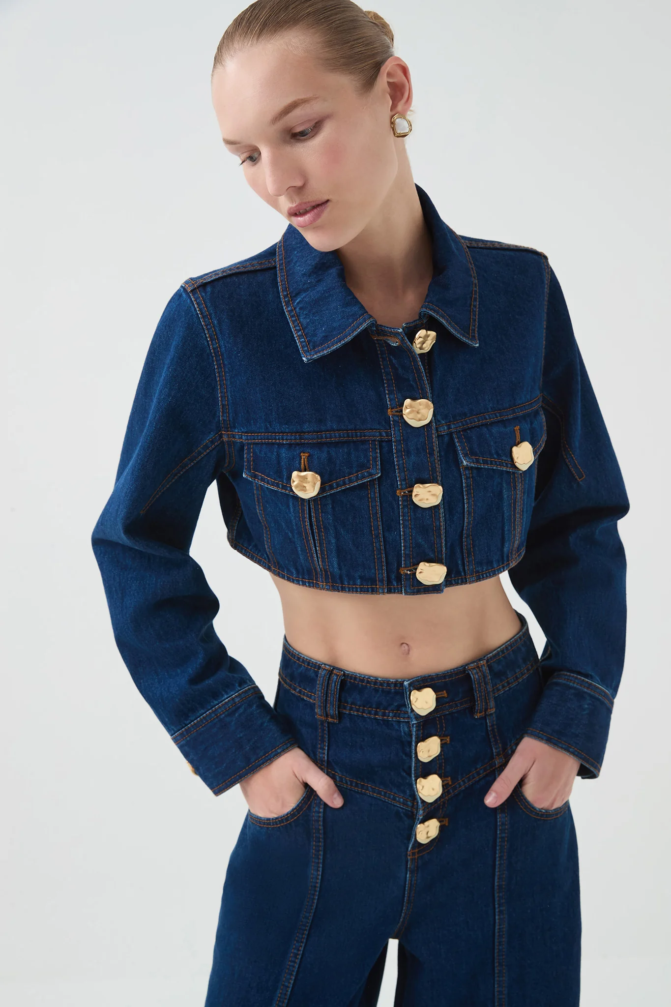 Genesis Cropped Denim Jacket - Image 4