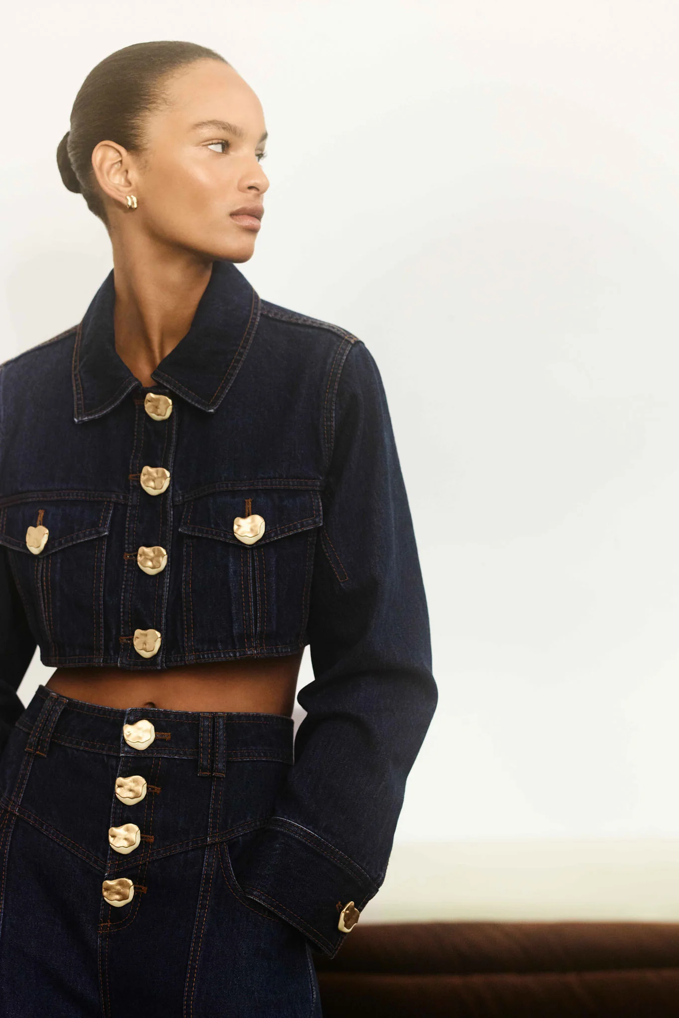 Genesis Cropped Denim Jacket - Image 8