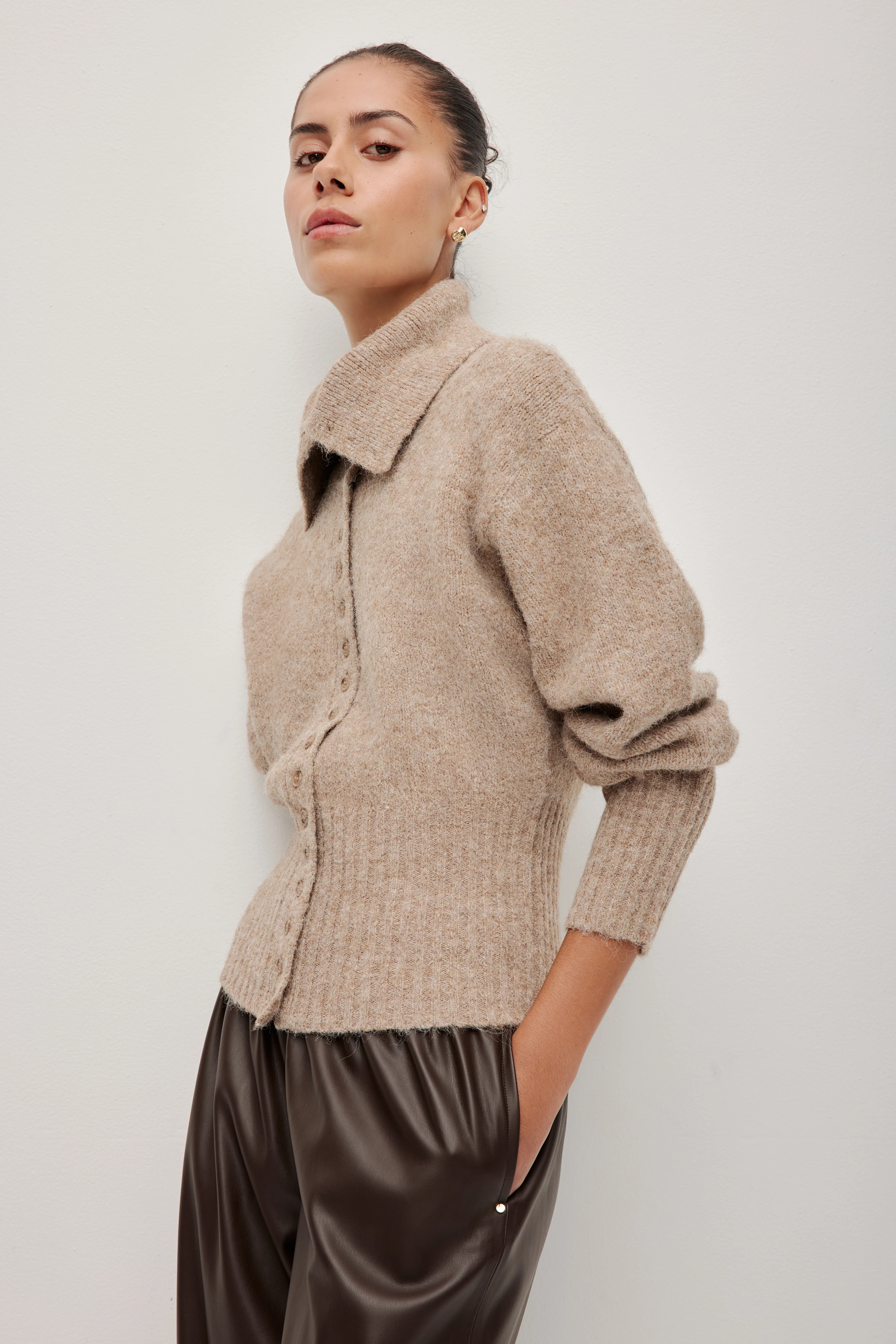 Leni Collared Cardigan - Image 4