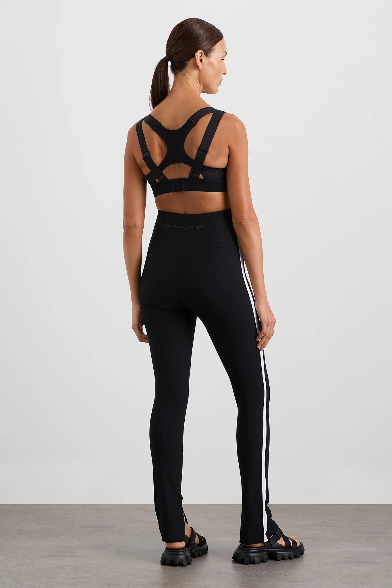 Logo Crossback Sports Bra 395 - Image 5