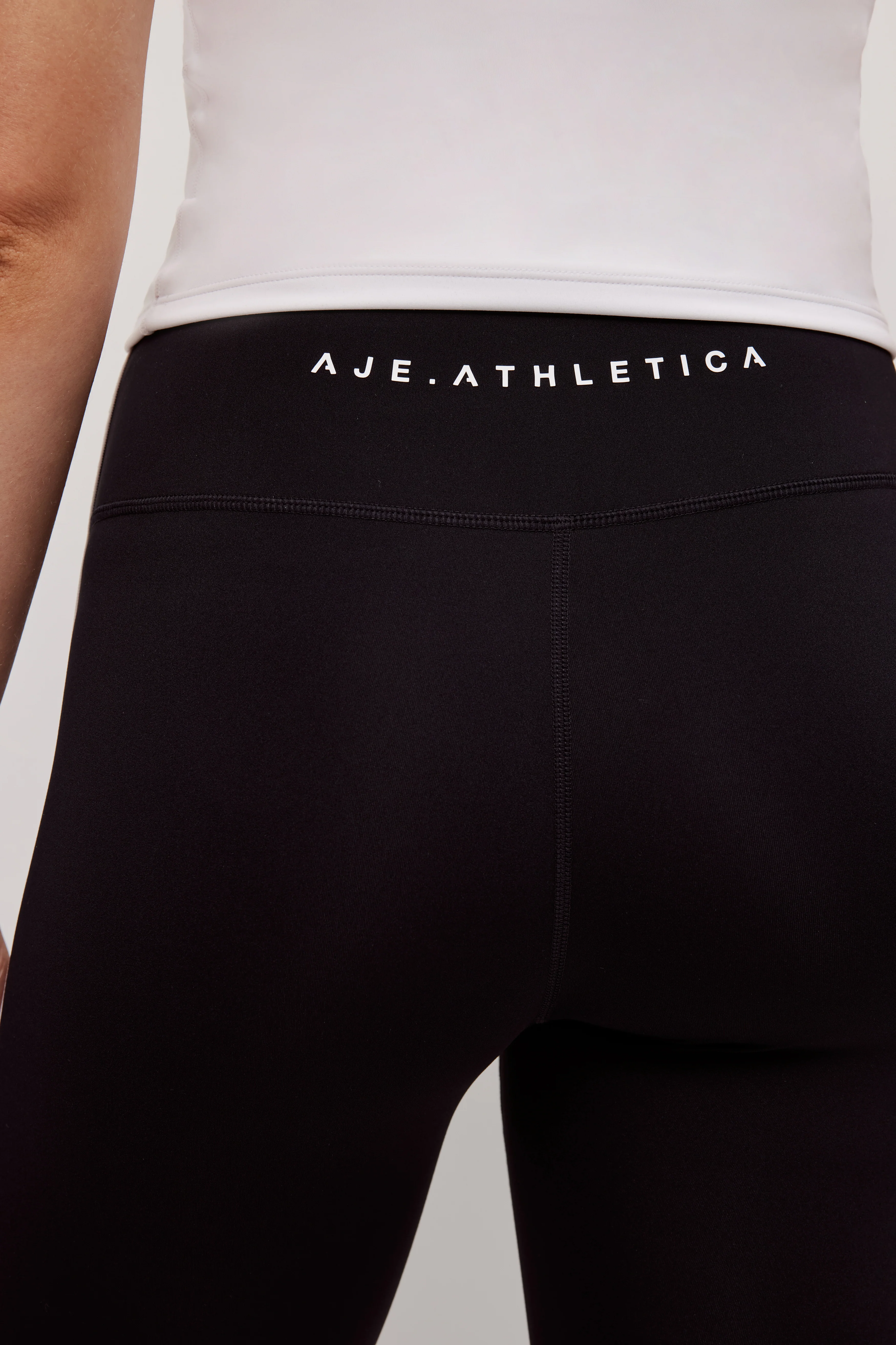 Logo Tape Al Legging 203 - Image 6