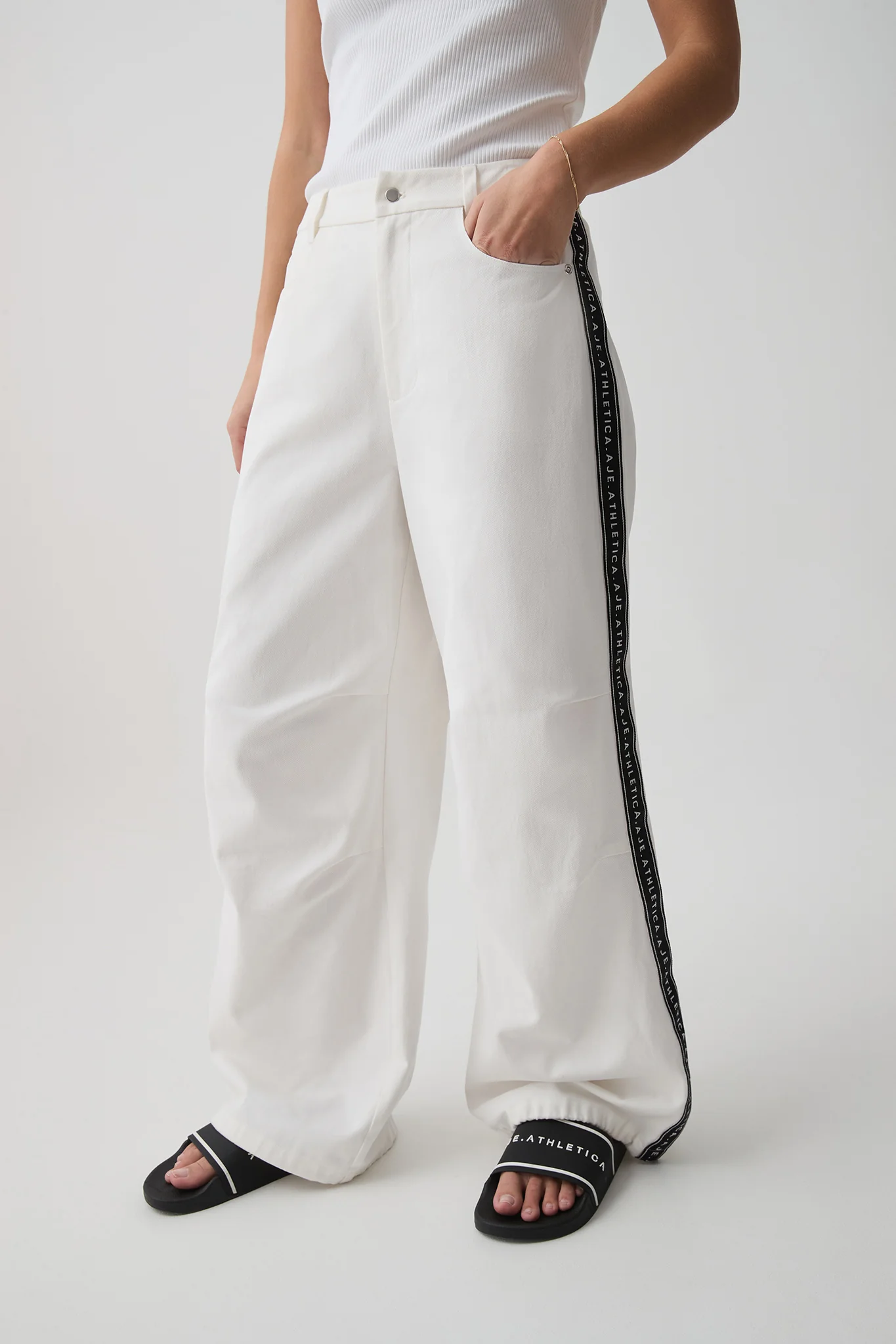 Logo Tape Twill Jean 519 - Image 5