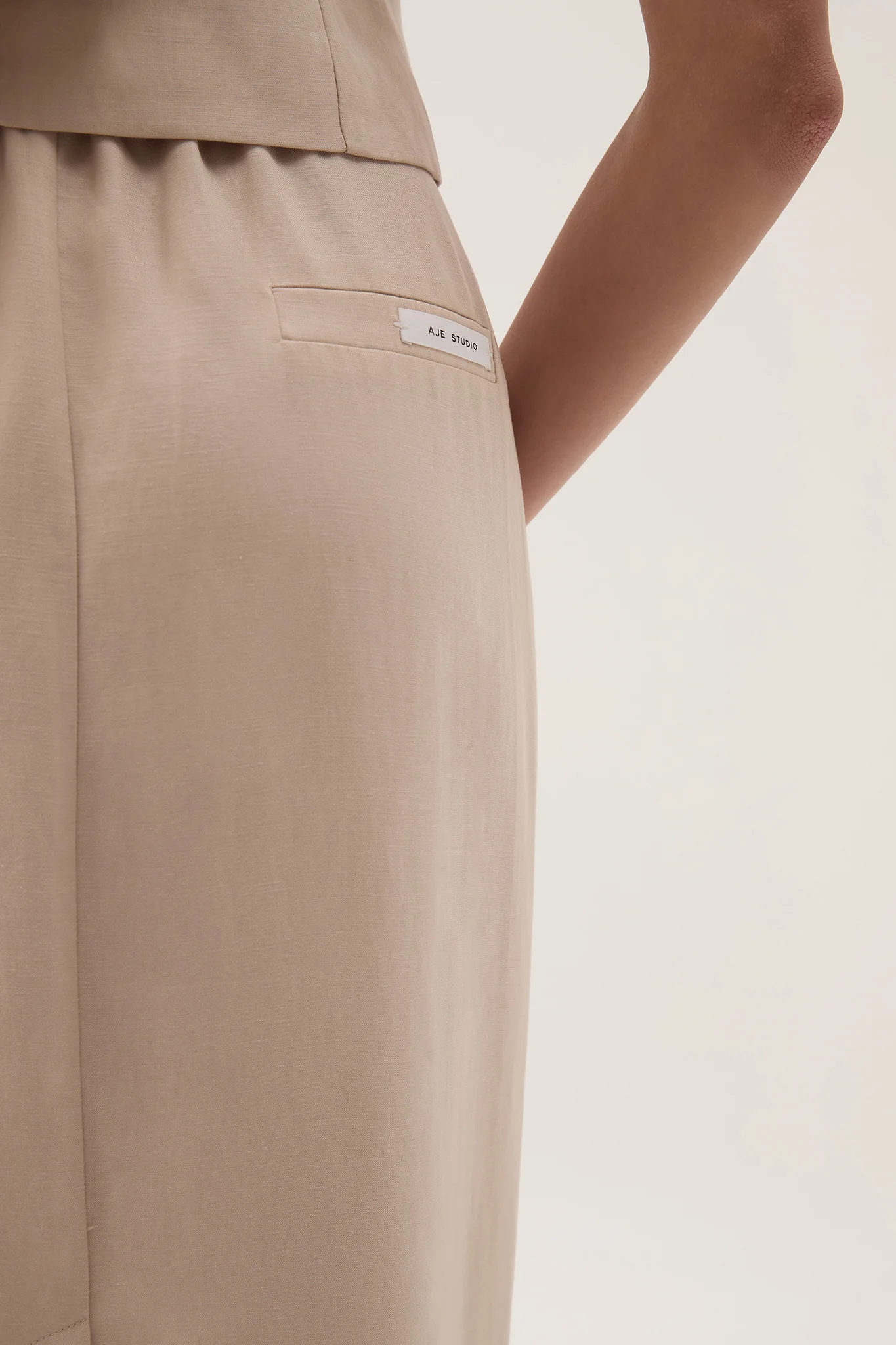 Lucine Column Skirt - Image 7