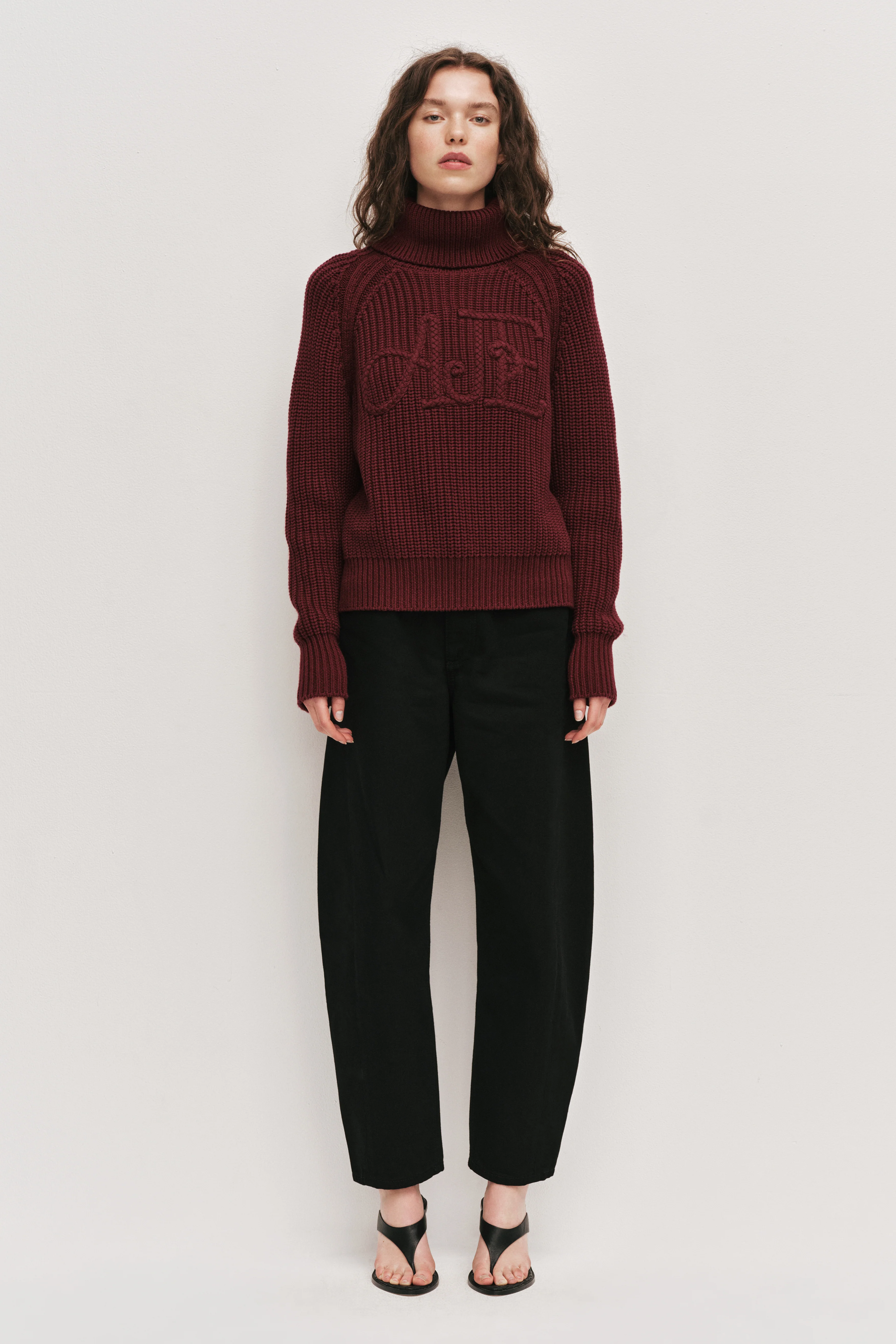 Mea Logo Funnel Neck Jumper