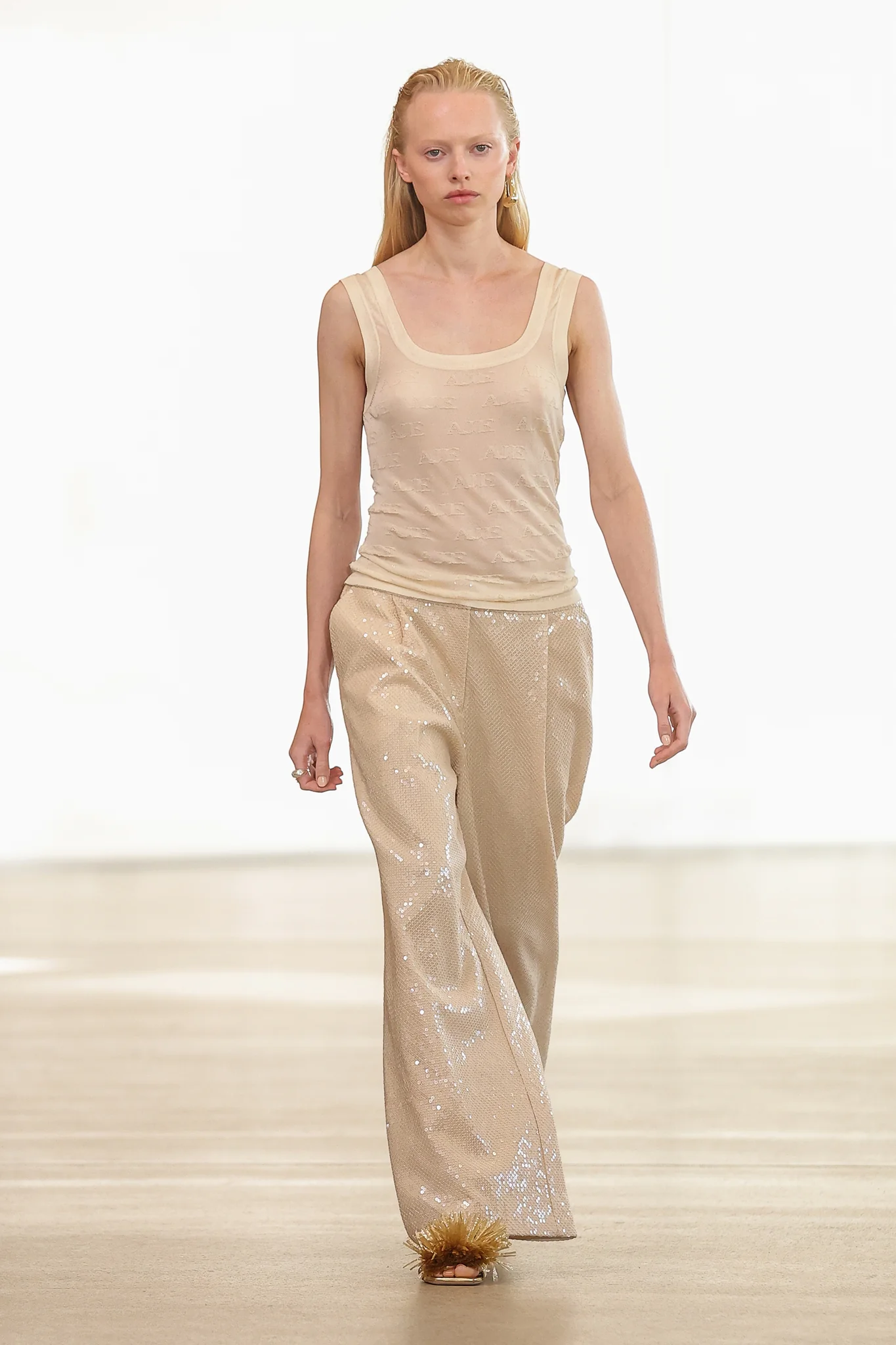 Method Logo Scoop Neck Tank - Image 8