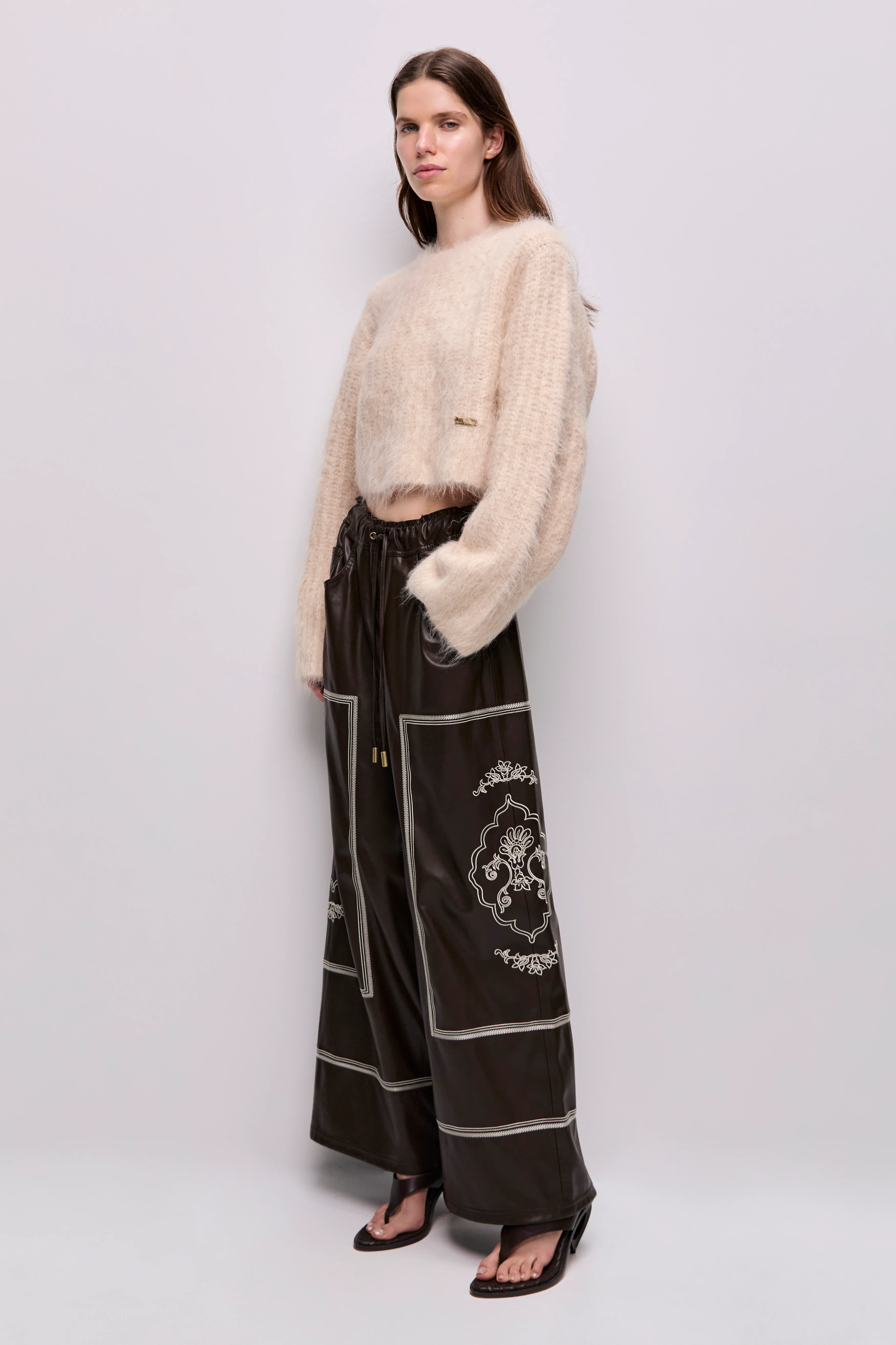 Niro Fluffy Jumper - Image 5