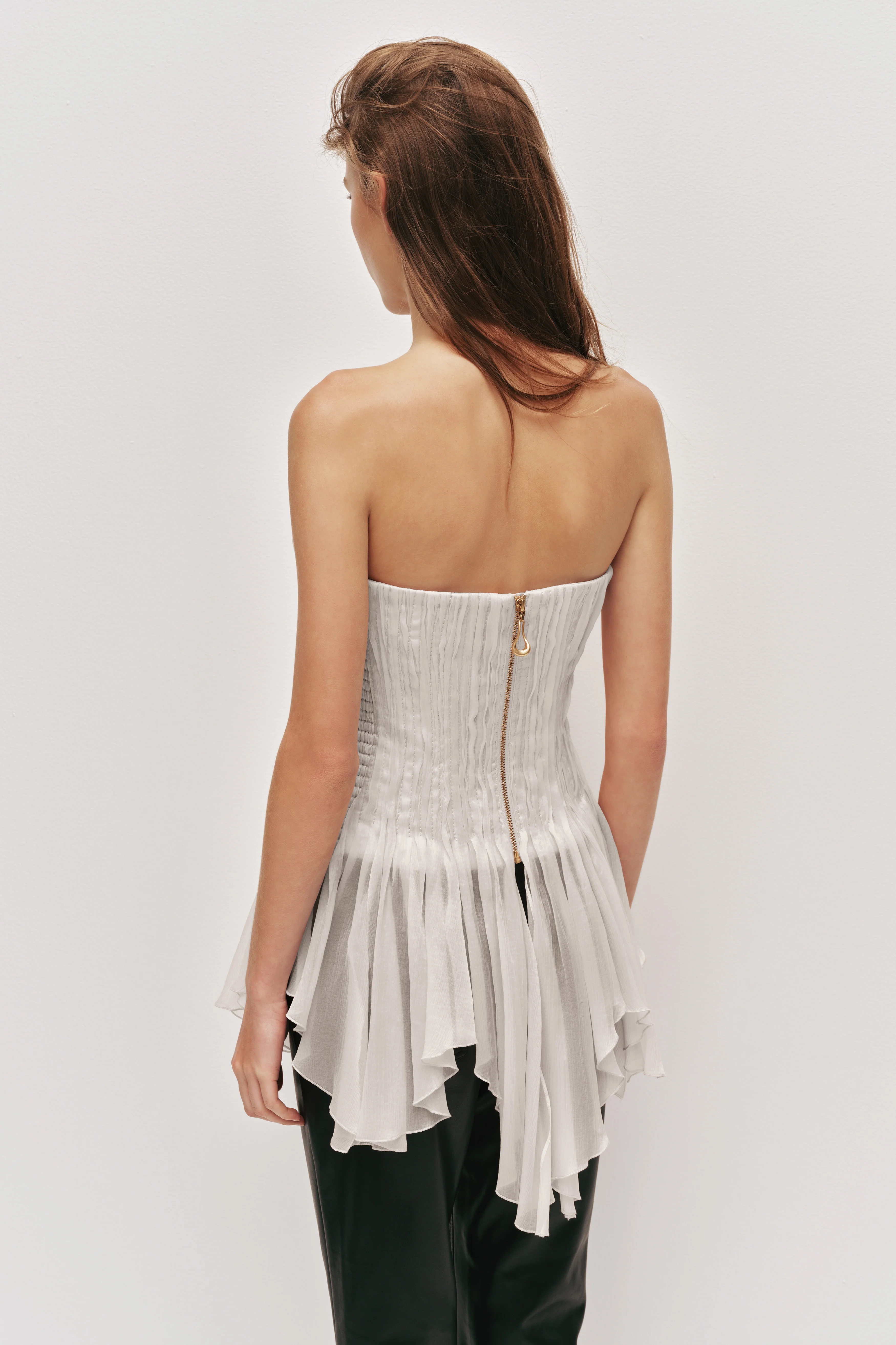 Nisha Bustier - Image 11