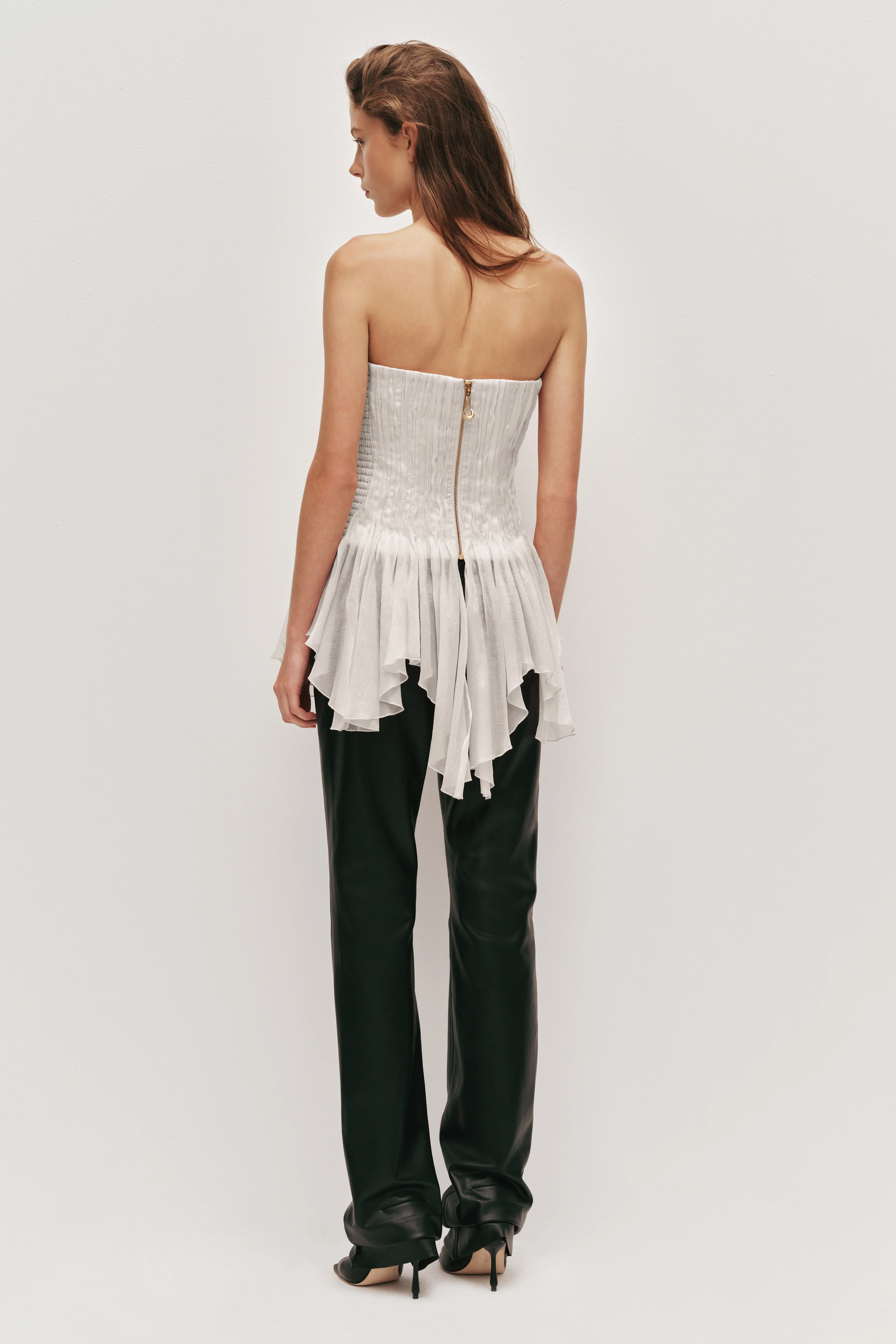 Nisha Bustier - Image 12