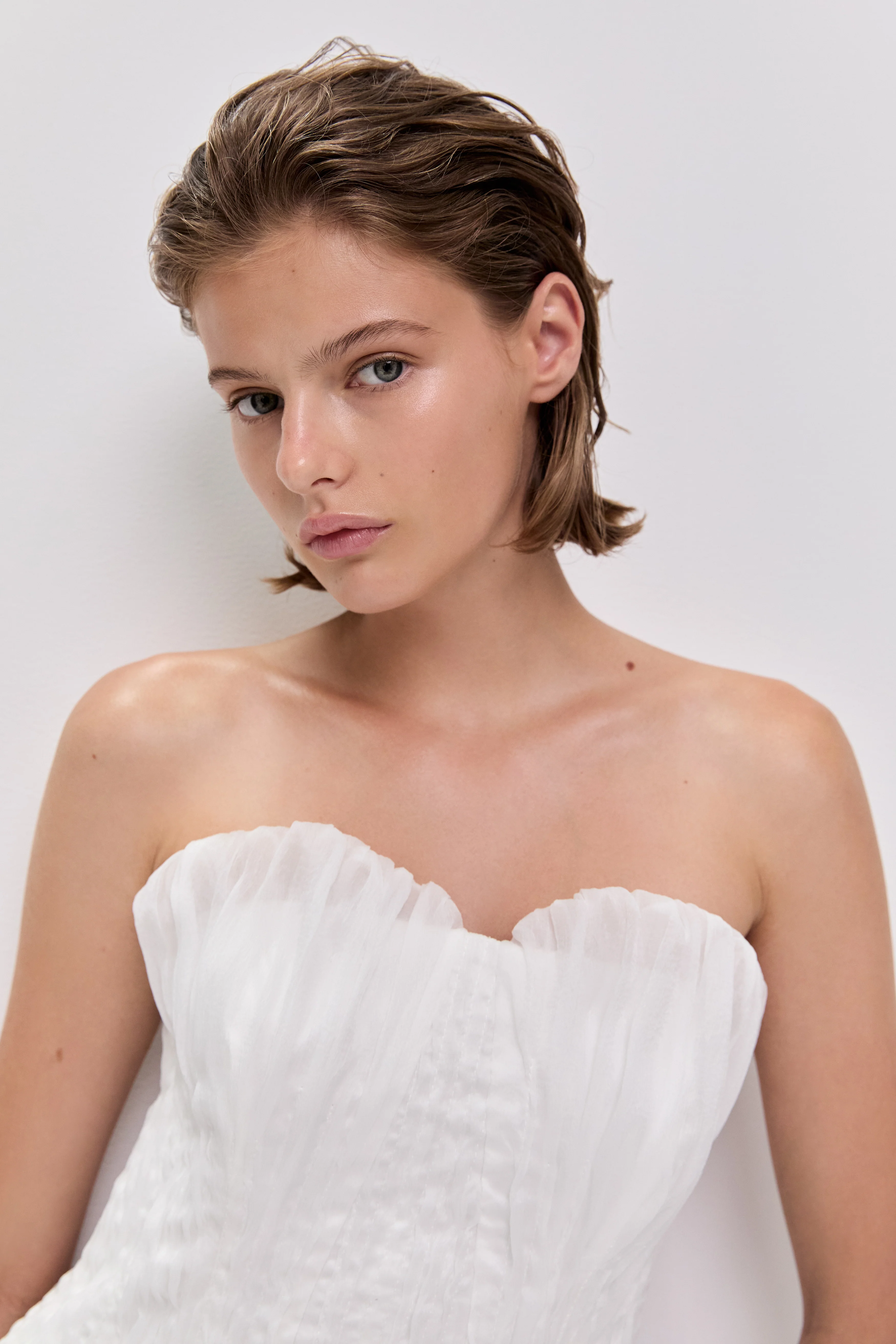 Nisha Bustier - Image 4