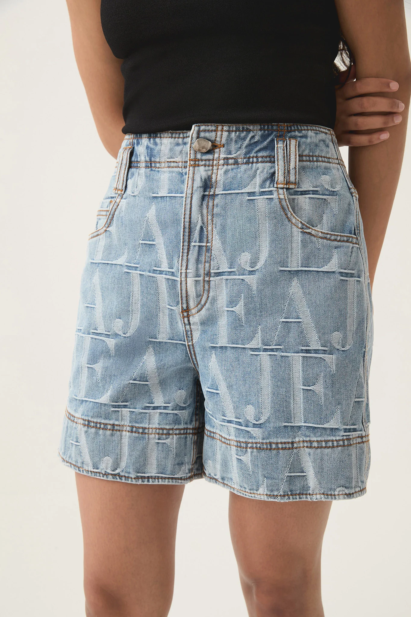 Nostalgia Jacquard Denim Short - Image 4