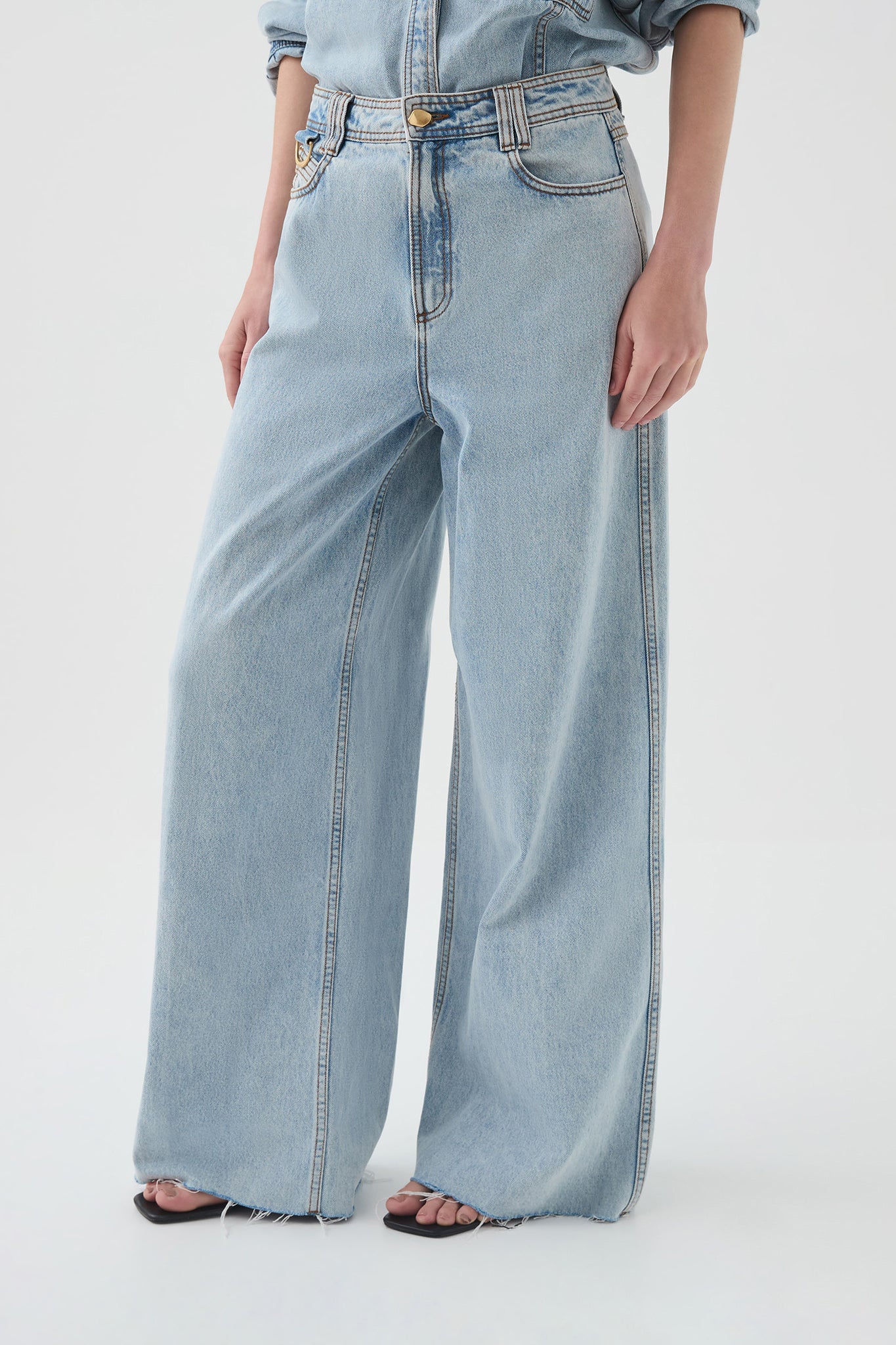 Outline Denim Jeans - Image 5