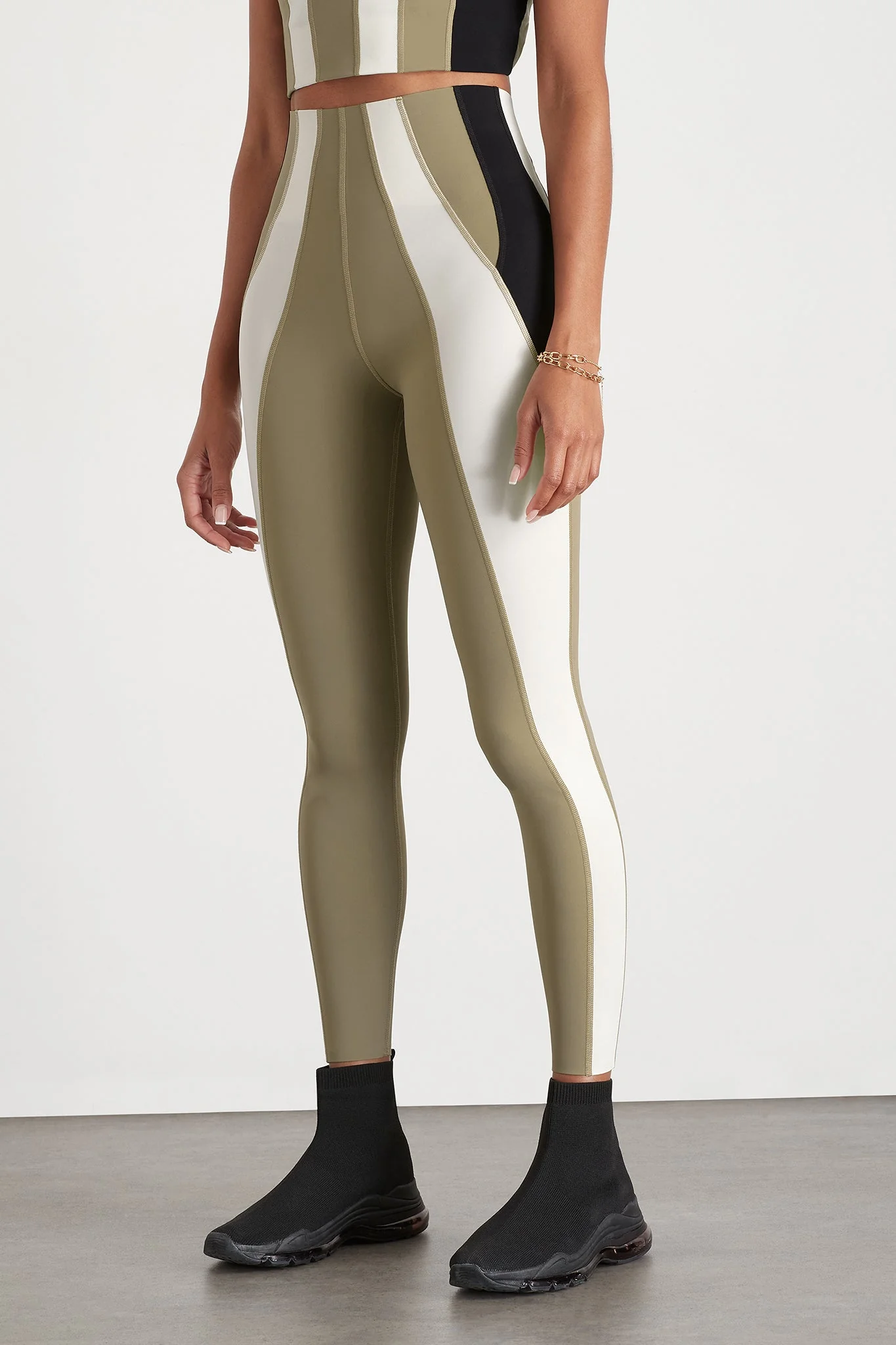 Panelled Legging 211 - Image 3