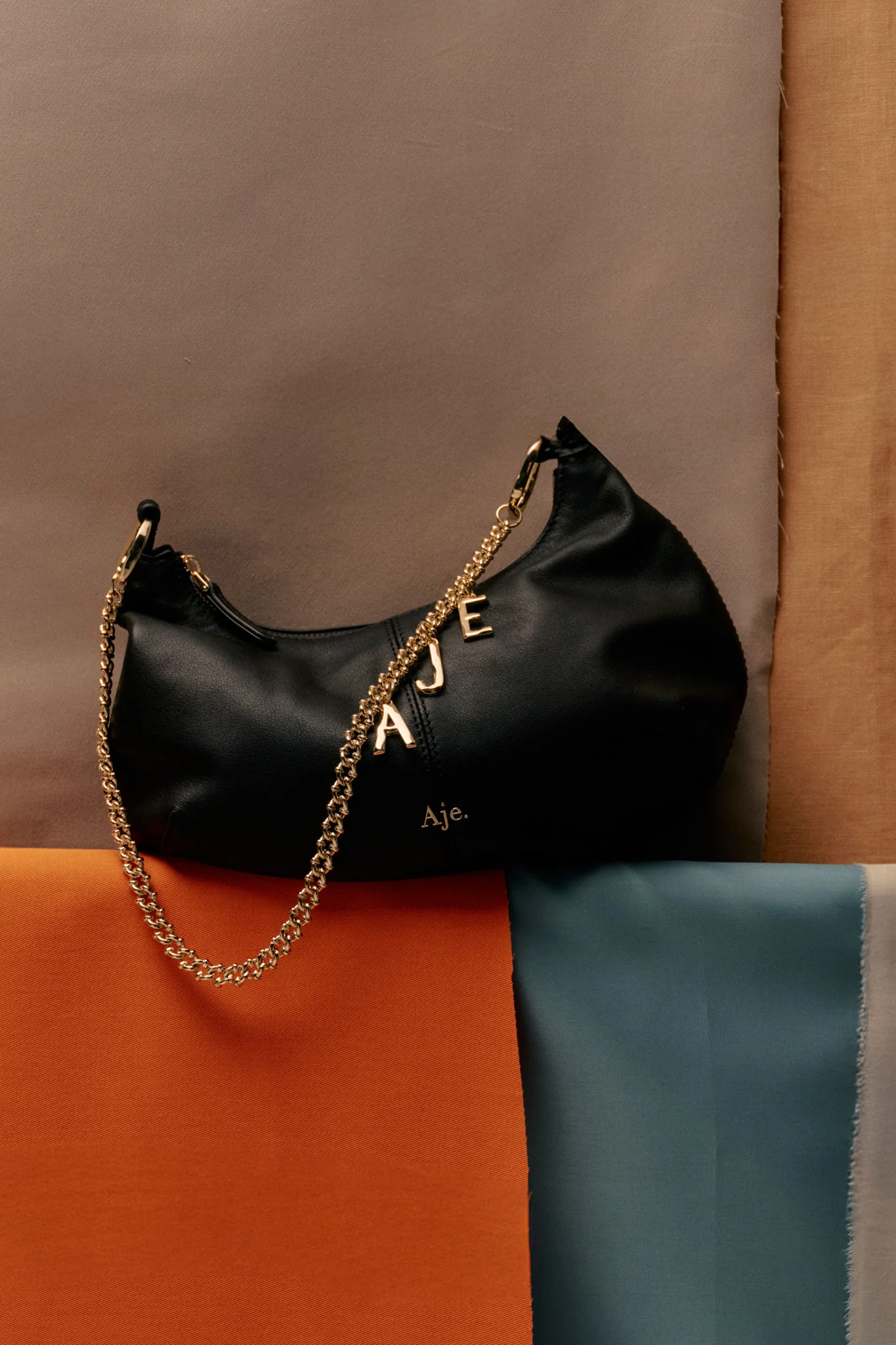 Quinn Crossbody Bag - Image 3