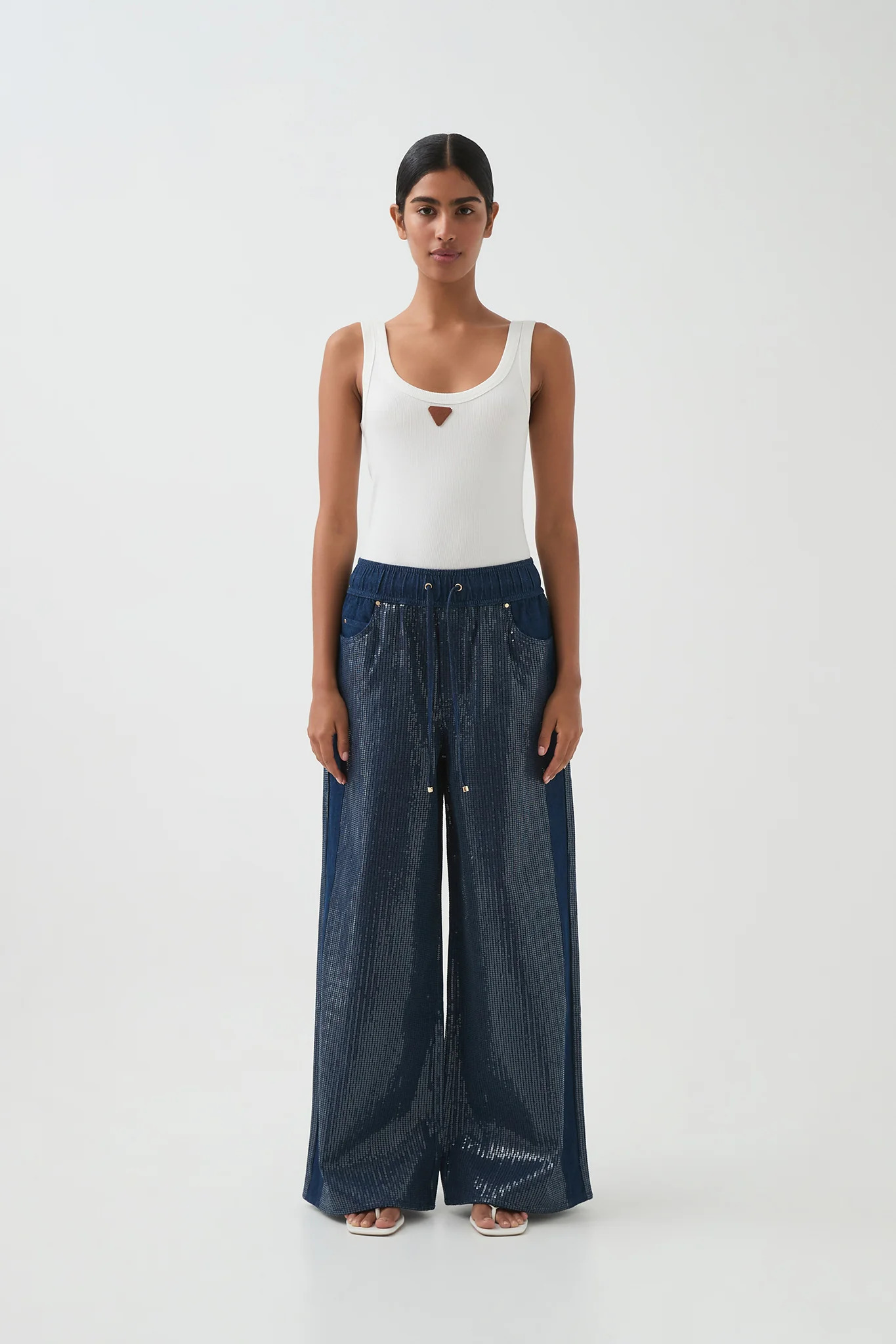 Reflect Relaxed Jeans - Image 3