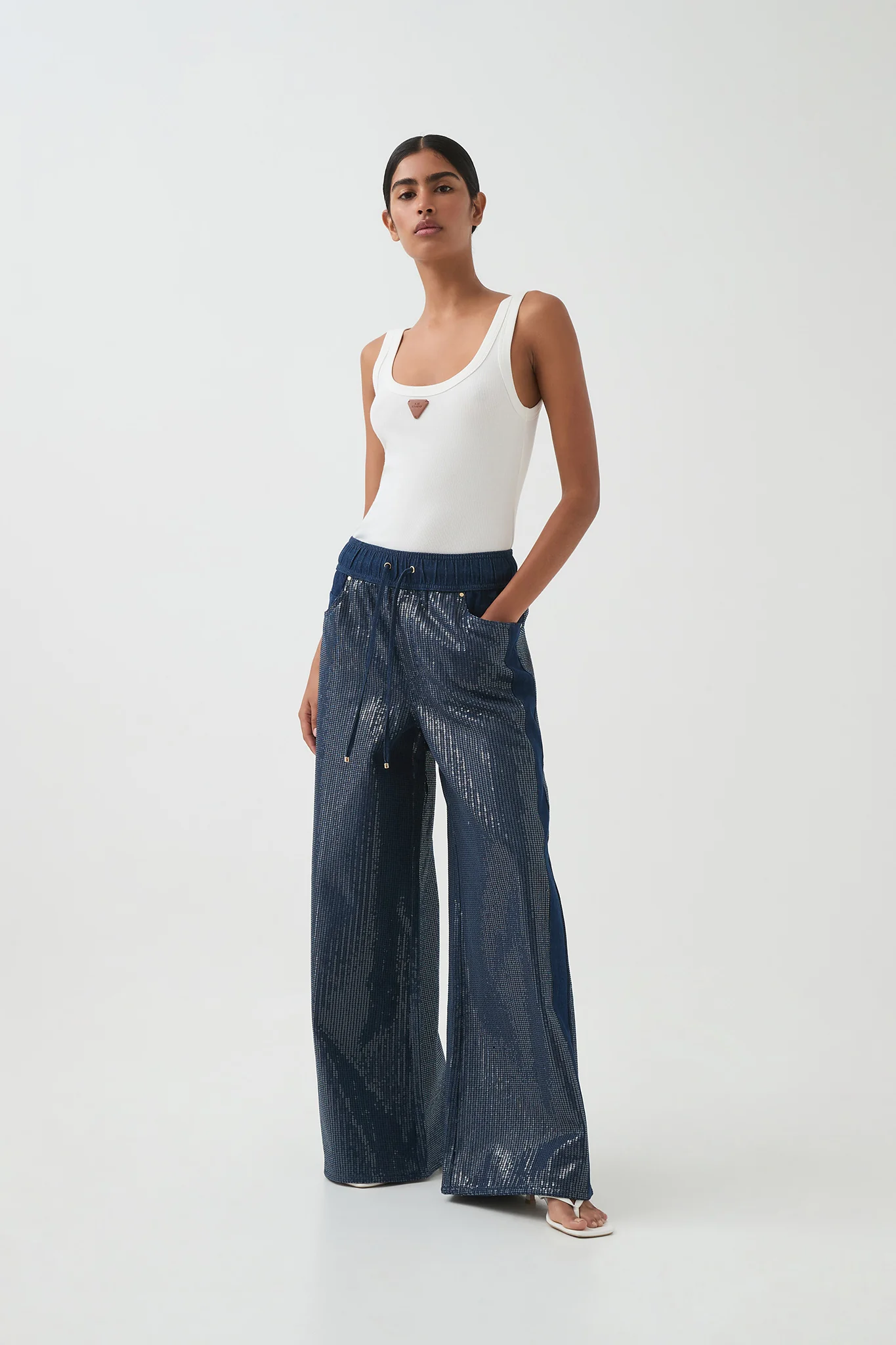 Reflect Relaxed Jeans - Image 4