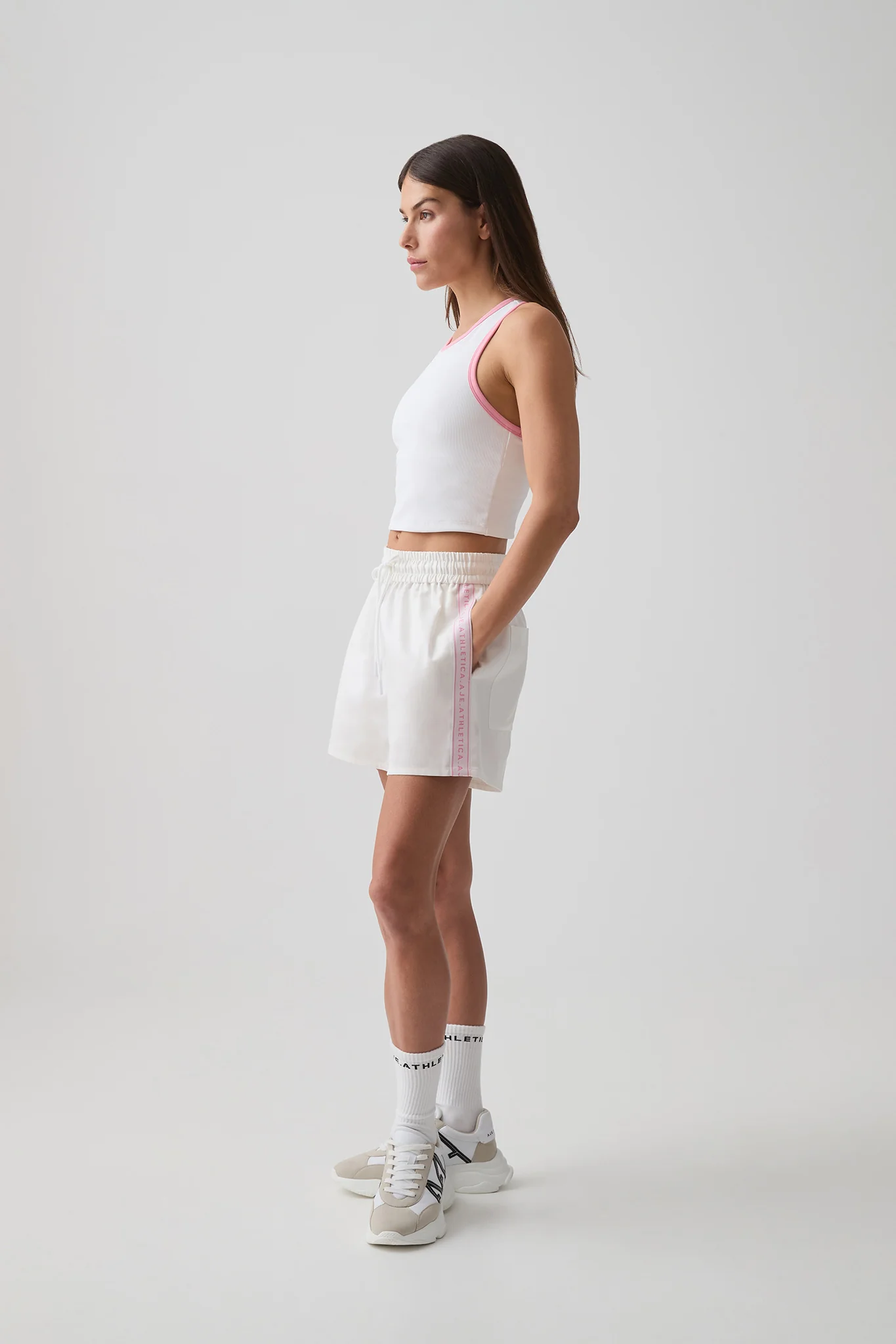 Relaxed Logo Tape Short 603 - Image 3