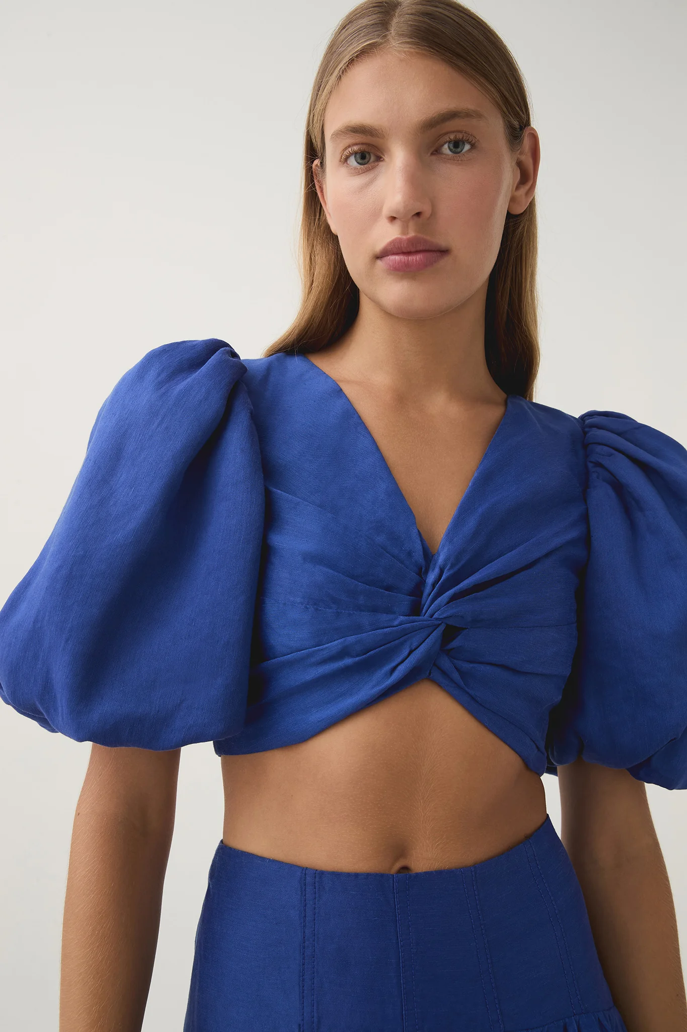 Reverb Puff Sleeve Cropped Top - Image 4