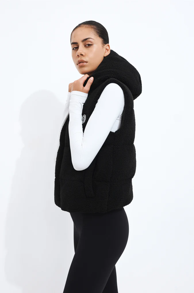 Sherpa Sleevless Vest - Image 2