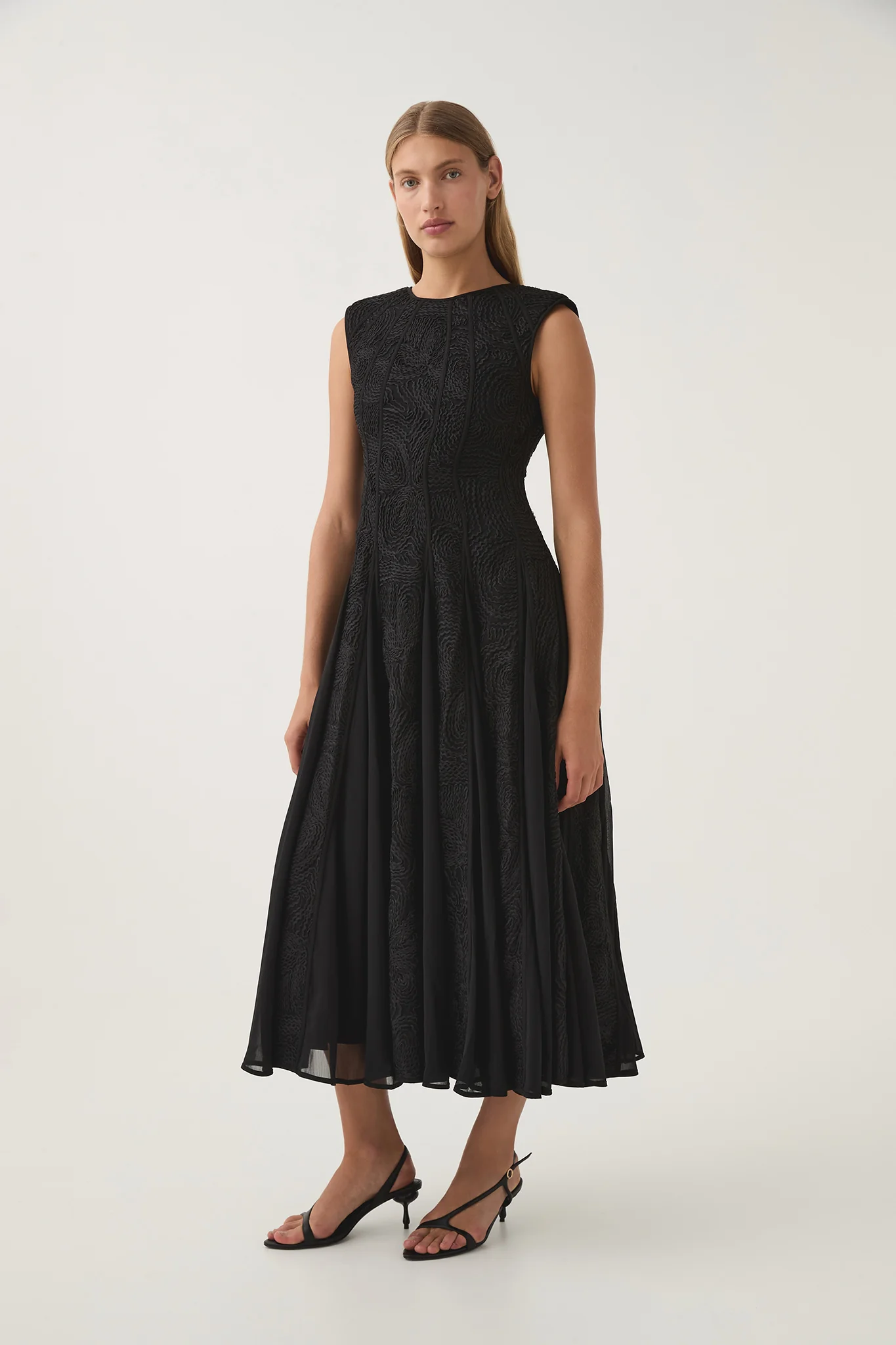 Soleil Lace Midi Dress - Image 3