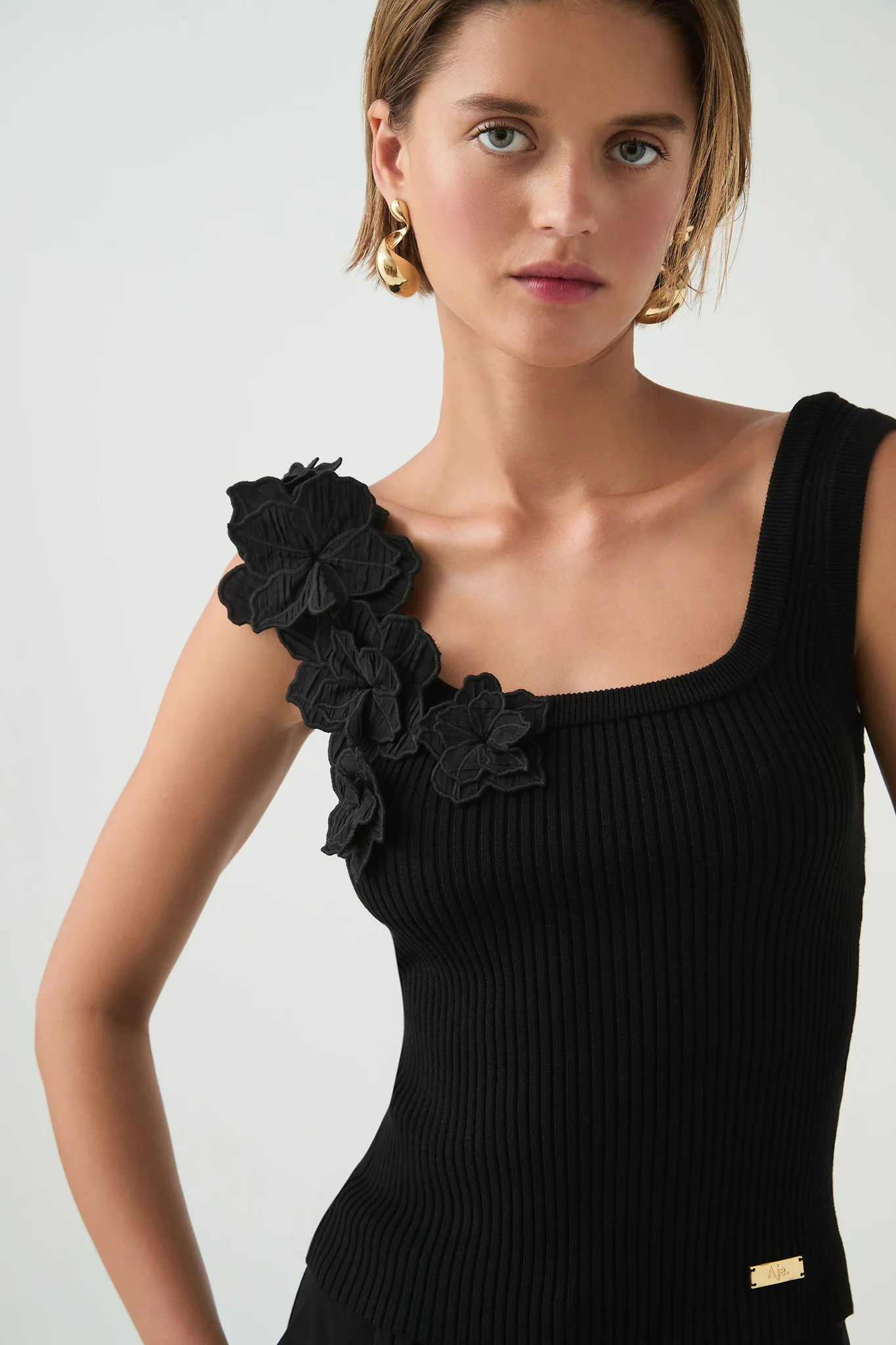 Splendour Flower Knit Tank - Image 4