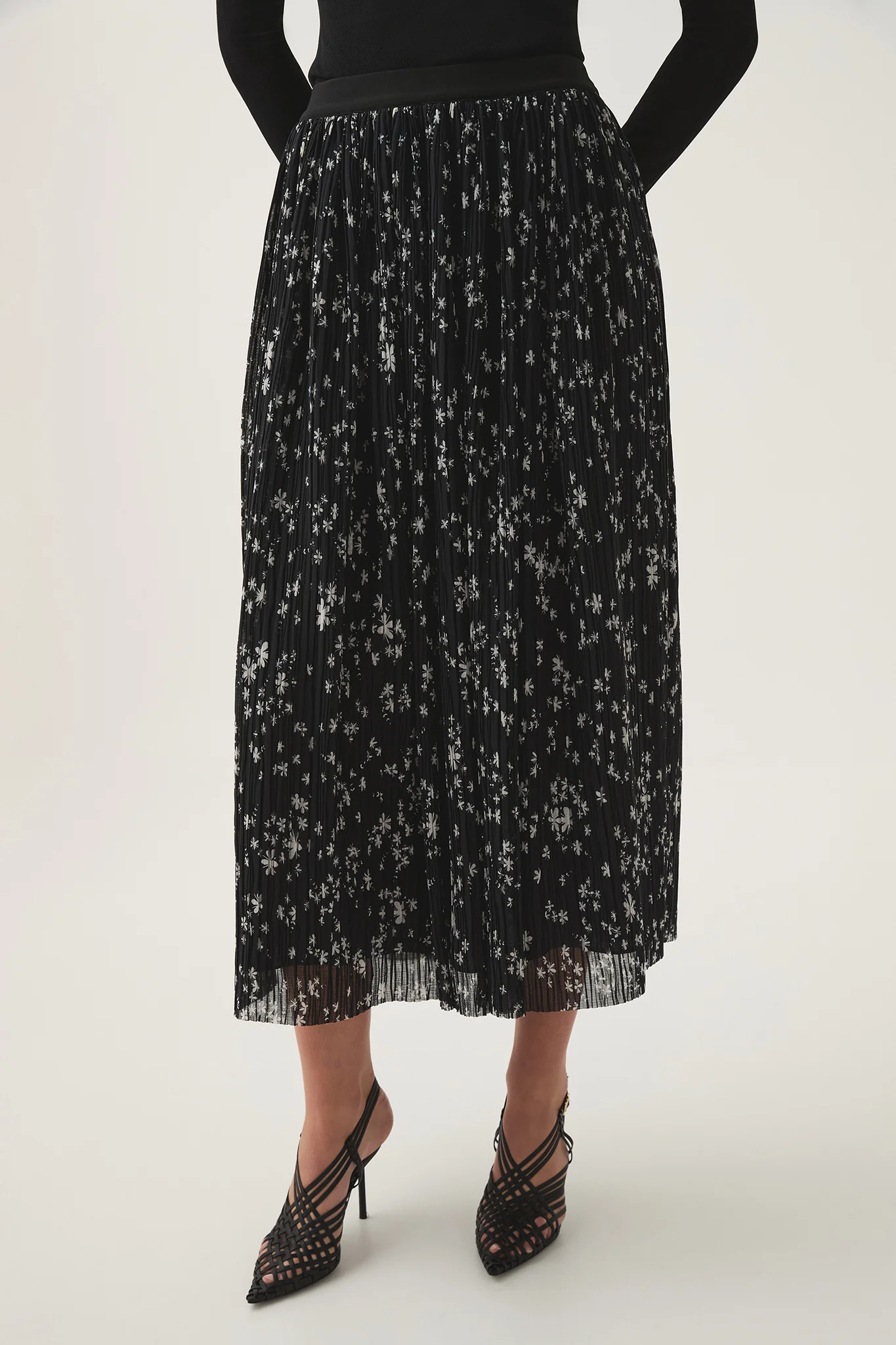 Starflower Midi Skirt - Image 4