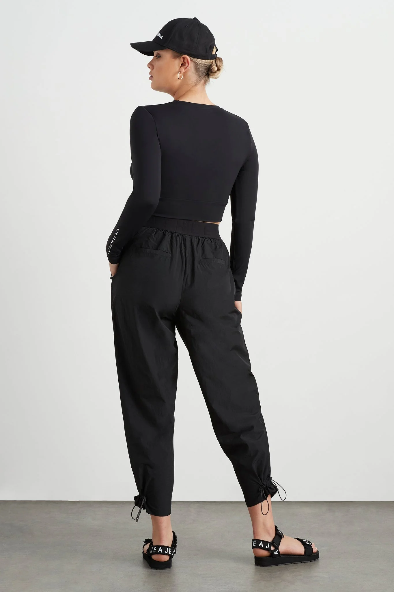 Twist Front Long Sleeve Crop Top 328 - Image 10