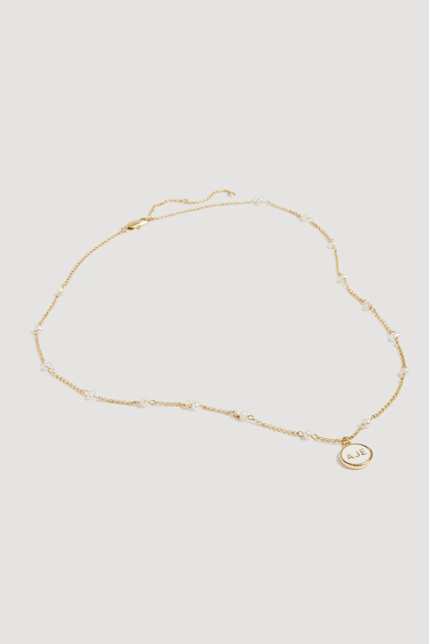Vista Pearl Necklace - Image 2