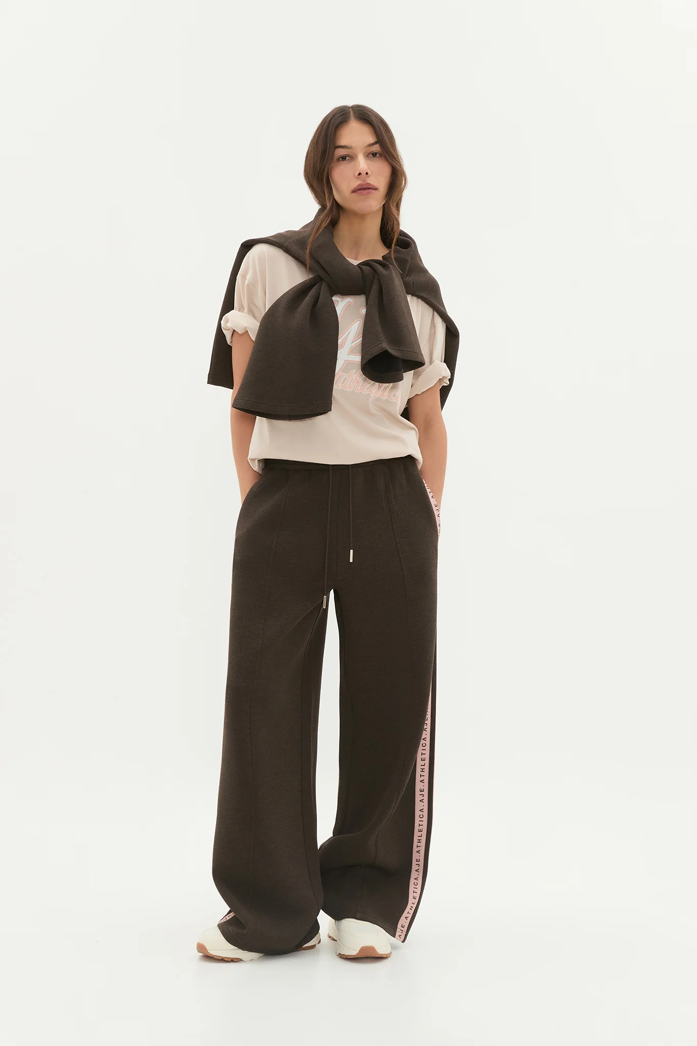 Wde Leg Logotape Trackpant 506 - Image 3