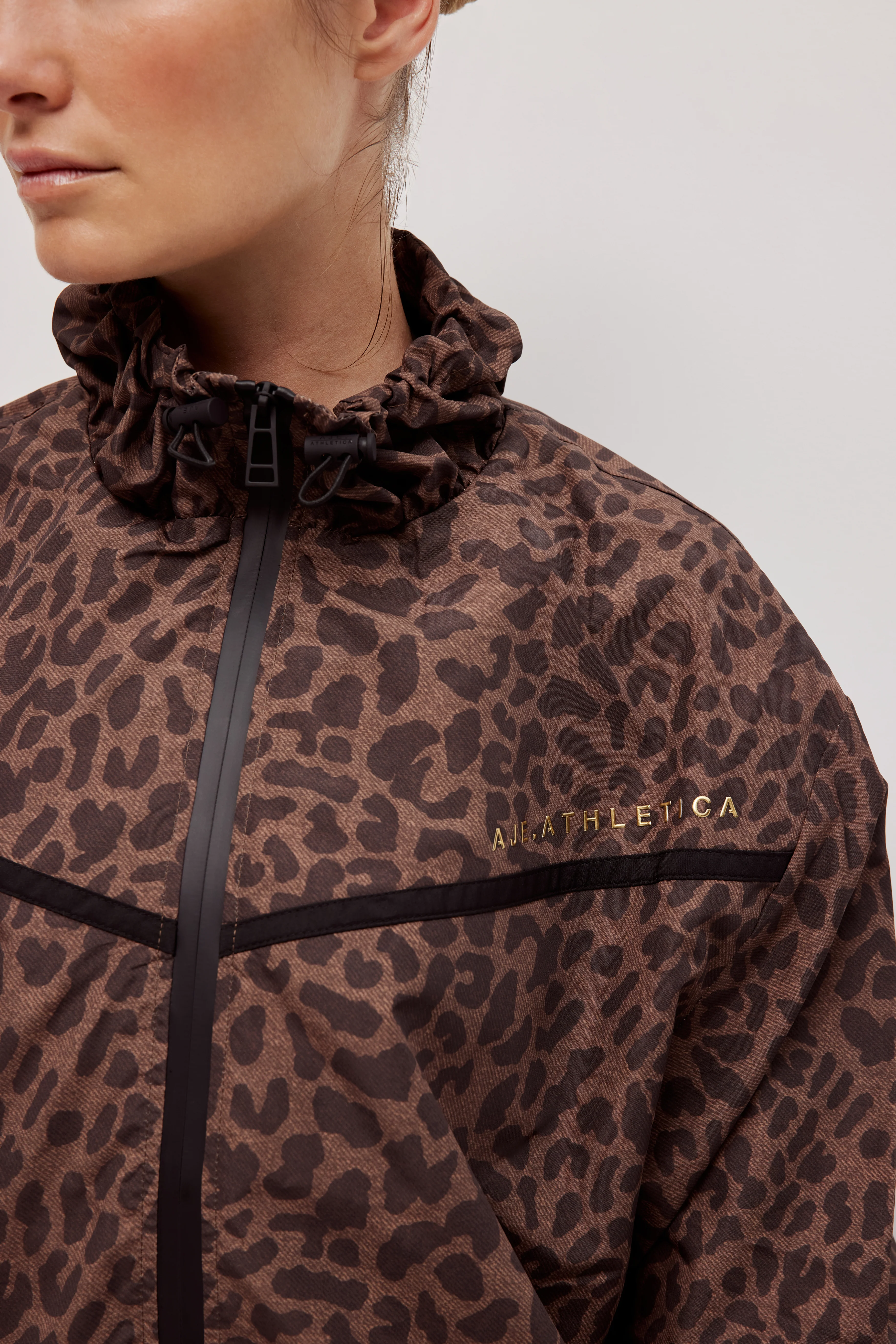 Wild Spray Jacket 742 - Image 4