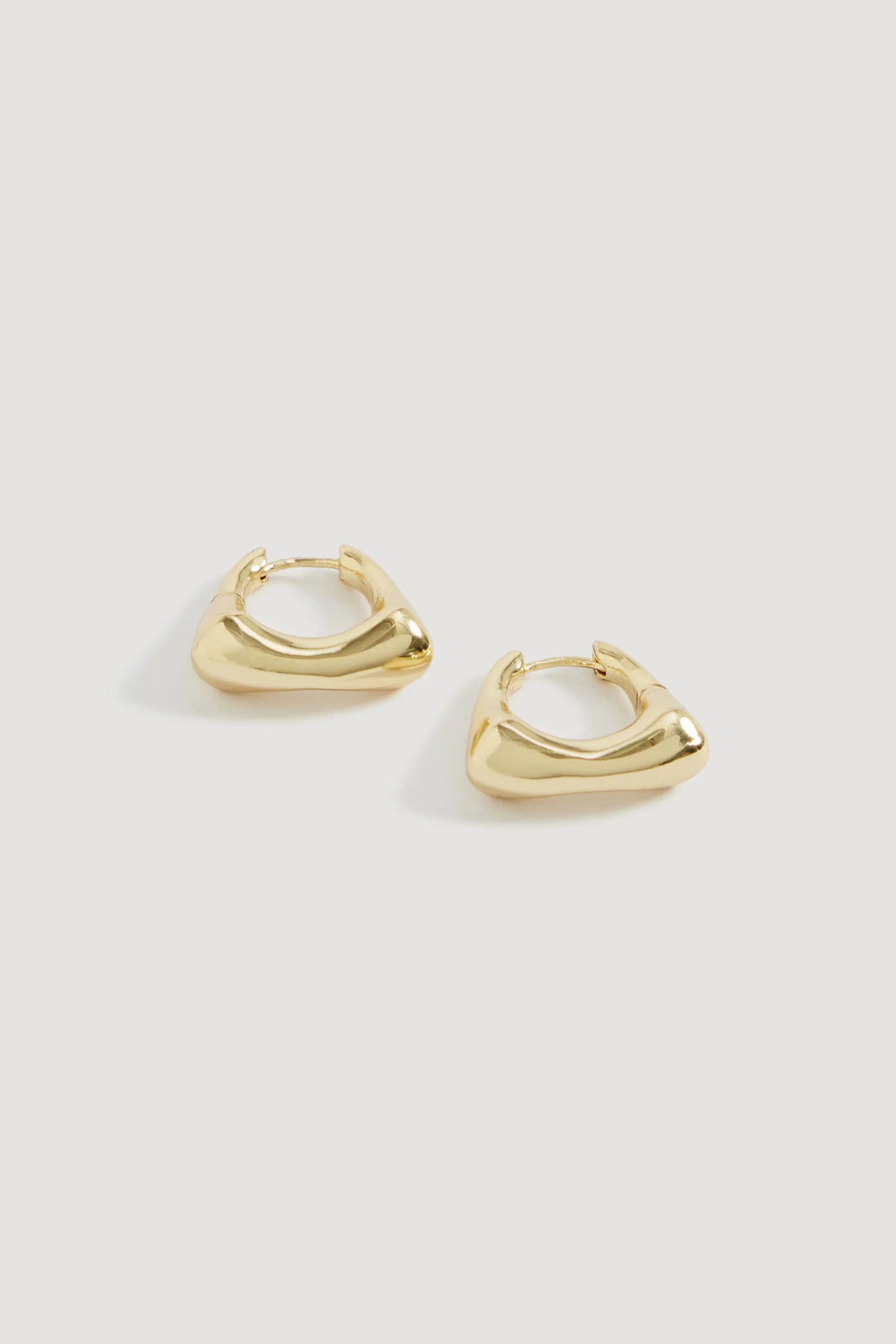 Zana Micro Earring